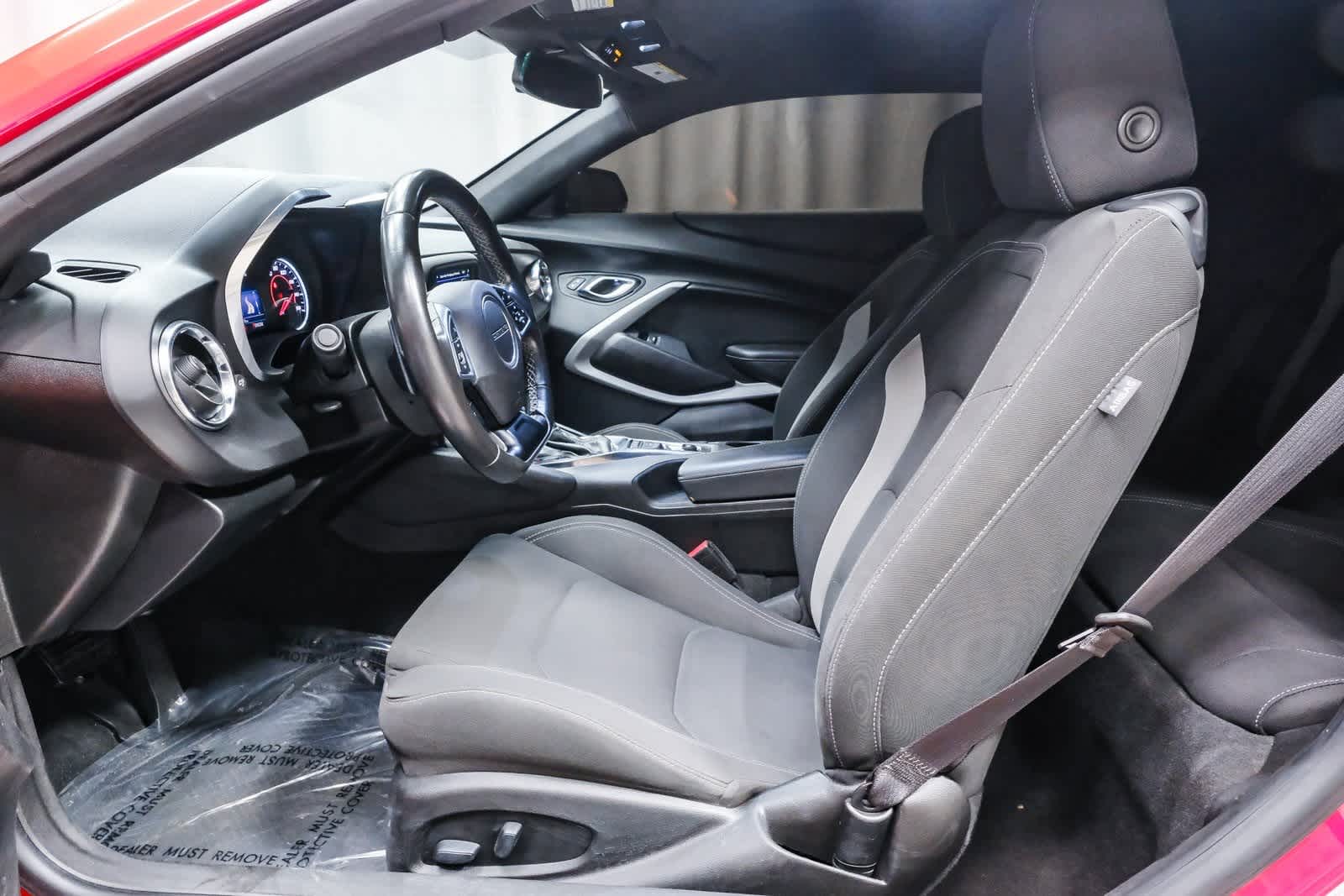 Thumbnail: 2021 Chevrolet Camaro - 16