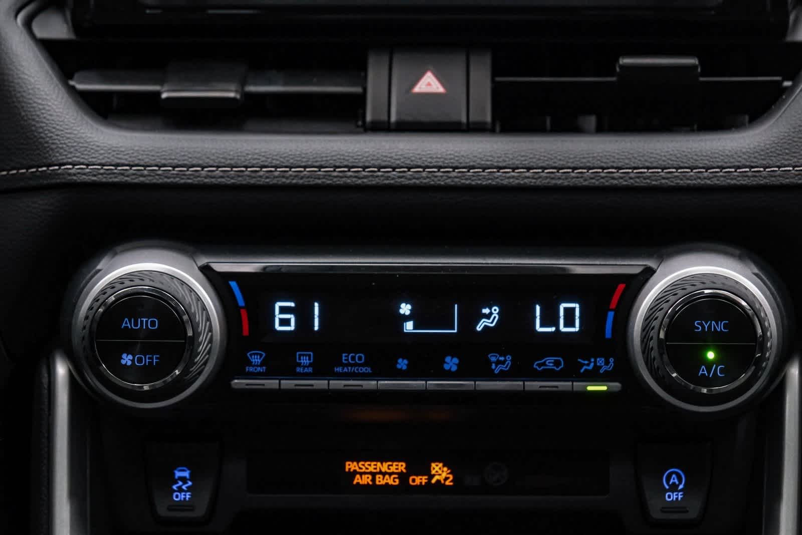 Thumbnail: 2022 Toyota RAV4 - 15