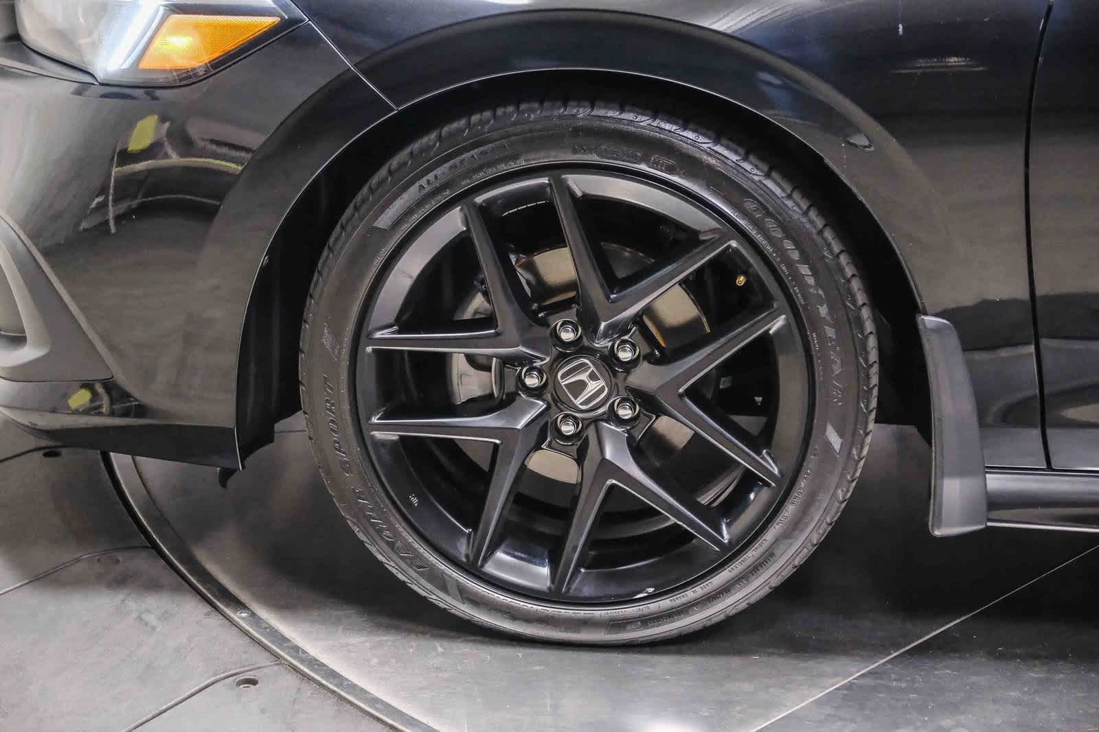 Thumbnail: 2023 Honda Civic - 10