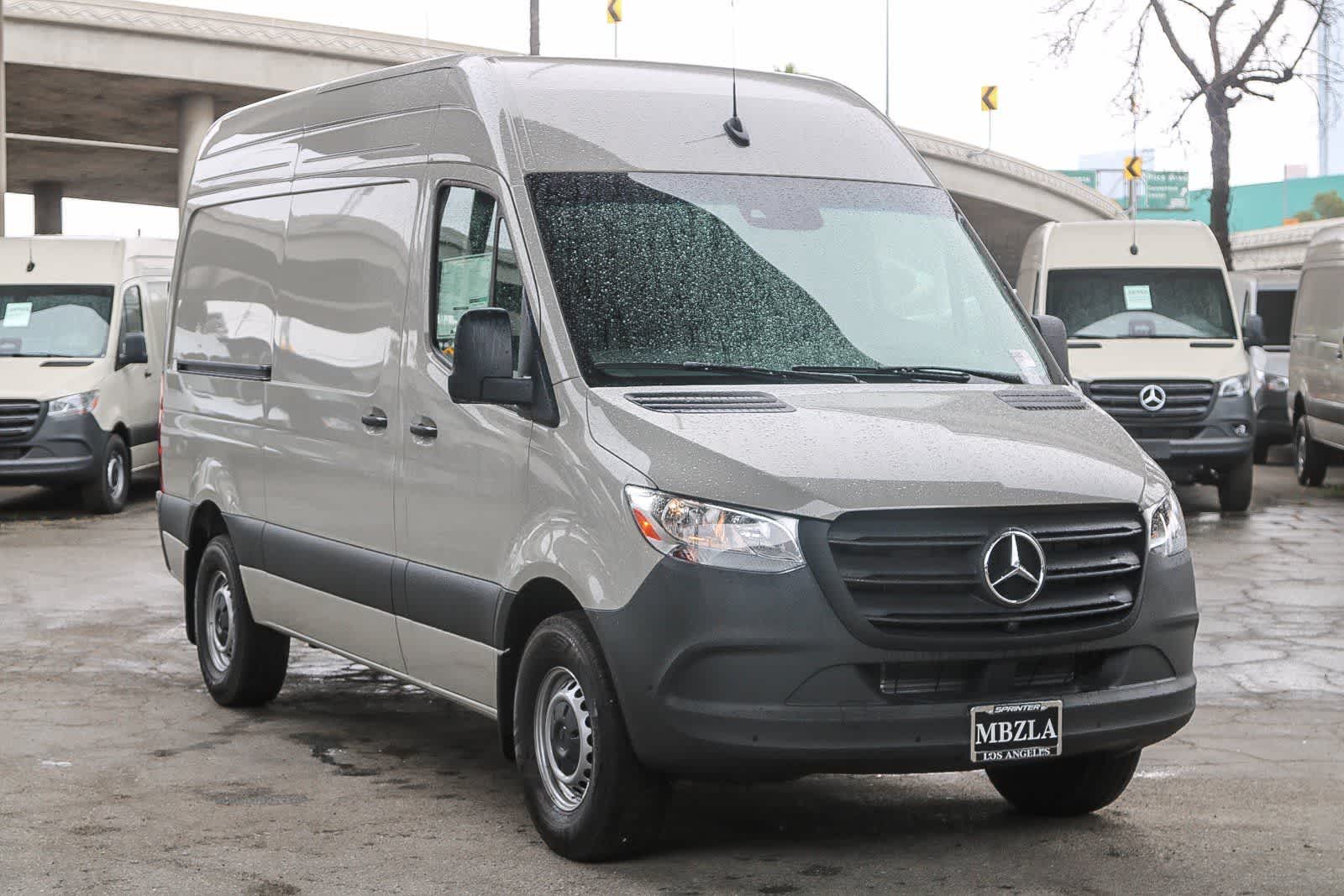 Thumbnail: 2024 Mercedes-Benz Sprinter - 2