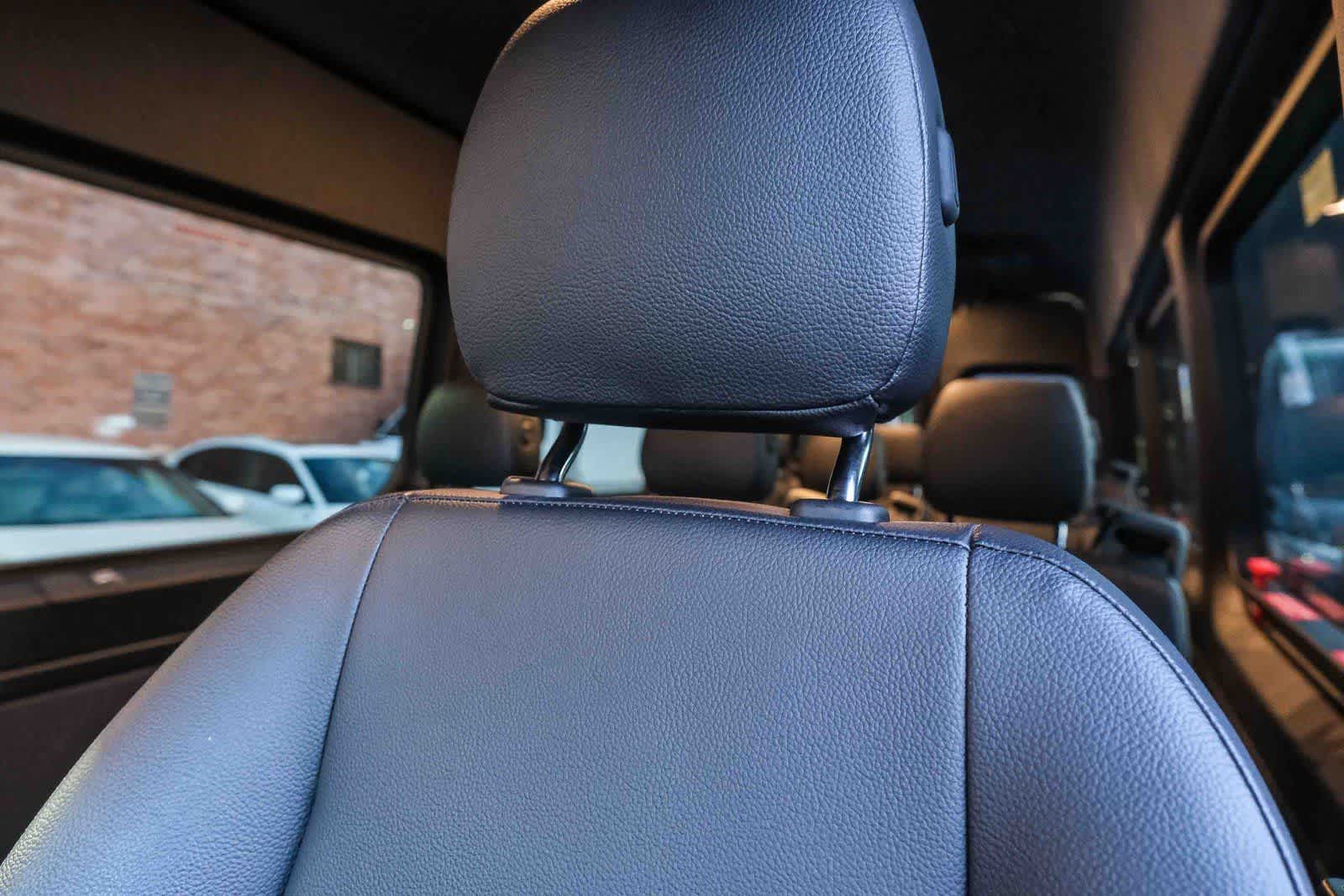 Thumbnail: 2023 Mercedes-Benz Sprinter - 25