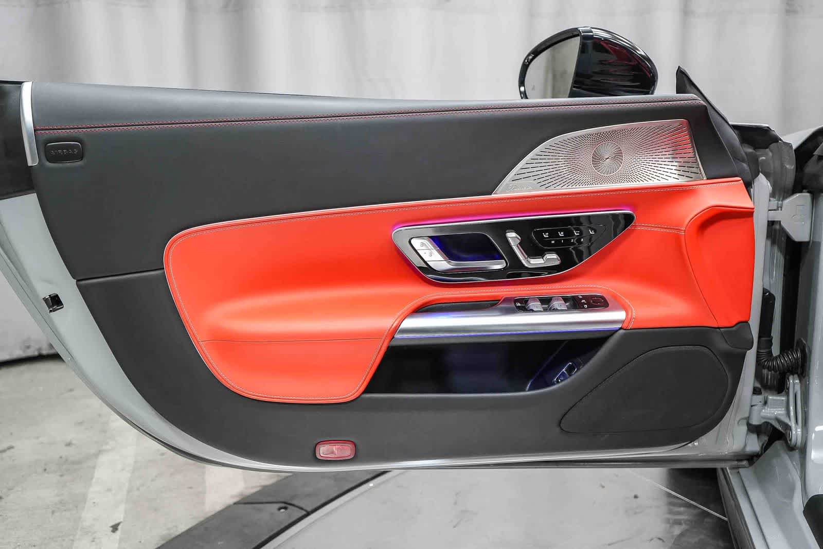Thumbnail: 2022 Mercedes-Benz SL-Class - 29