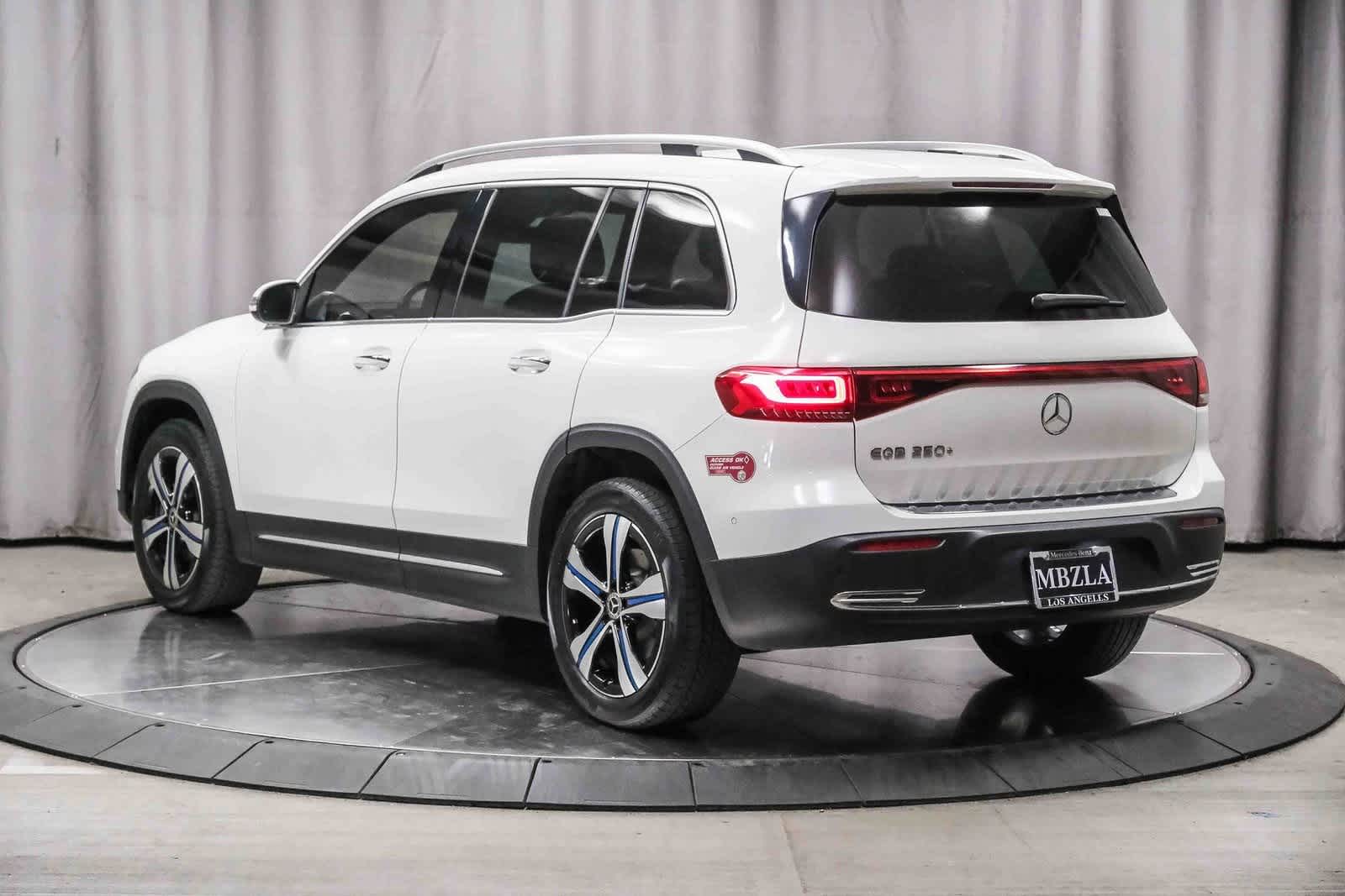 Thumbnail: 2023 Mercedes-Benz EQB - 2