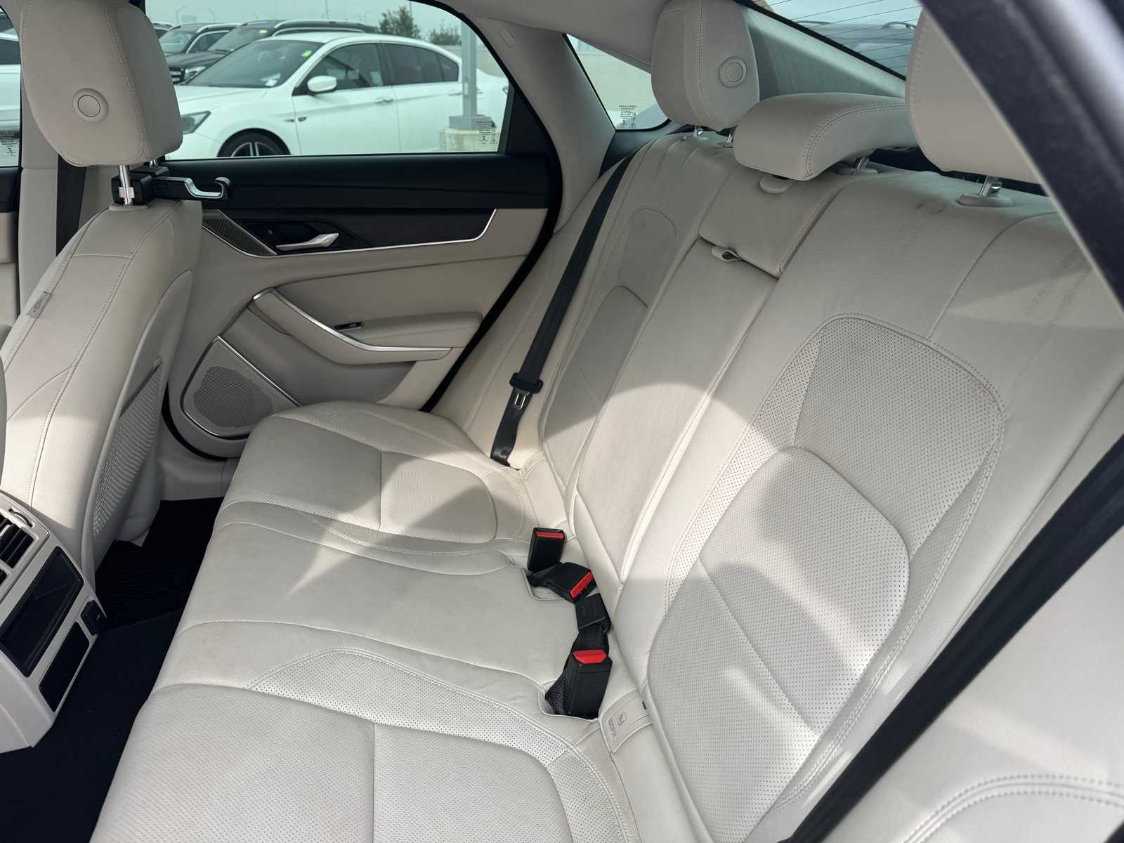 Thumbnail: 2021 Jaguar XF - 7