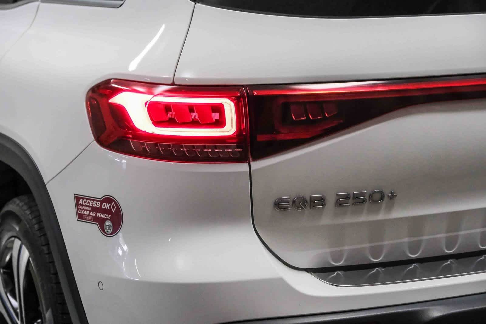 Thumbnail: 2023 Mercedes-Benz EQB - 7