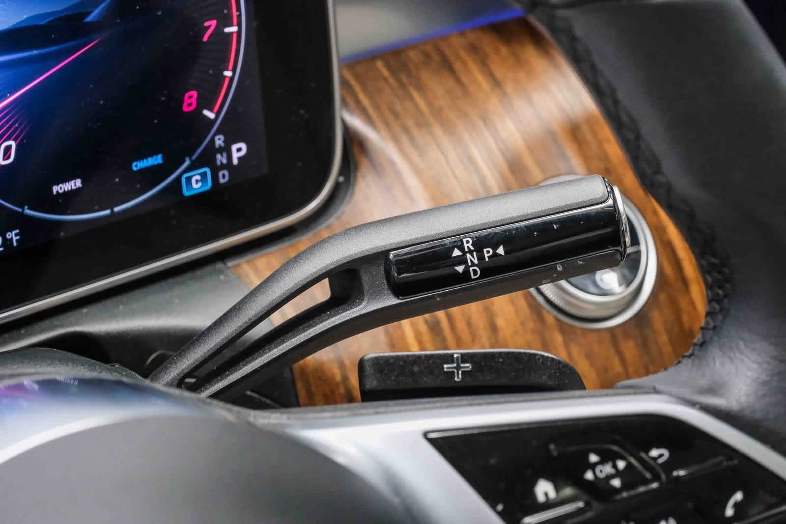 Thumbnail: 2025 Mercedes-Benz C-Class - 19