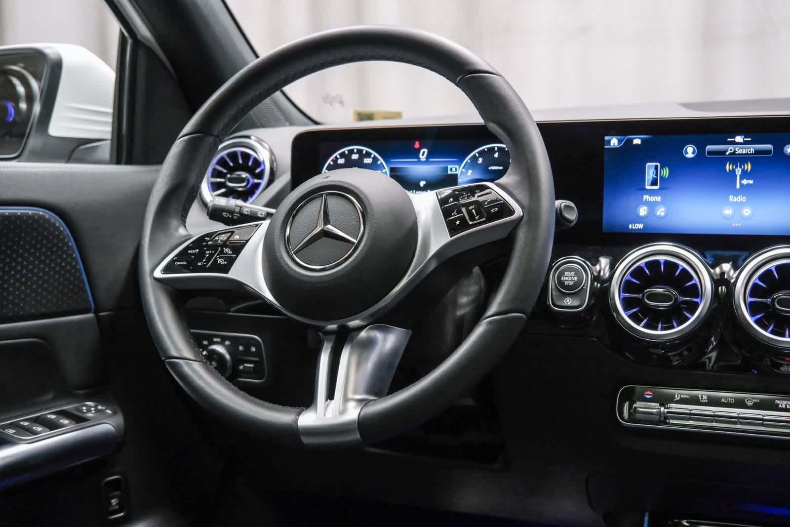 Thumbnail: 2025 Mercedes-Benz GLA - 12