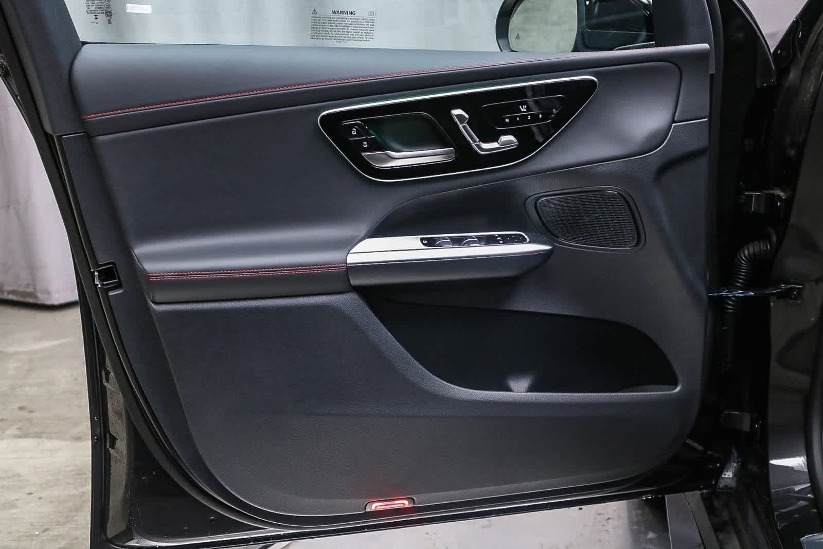 Thumbnail: 2025 Mercedes-Benz GLC - 20