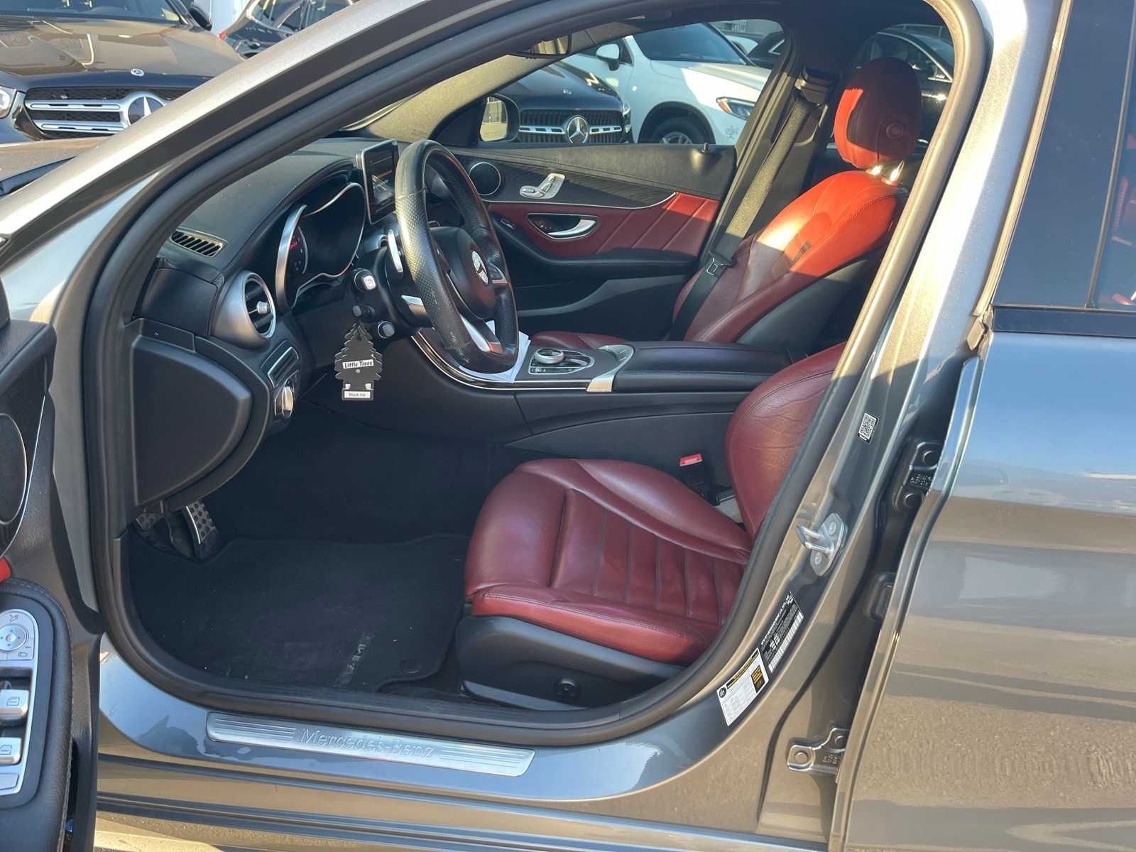 Thumbnail: 2017 Mercedes-Benz C-Class - 7