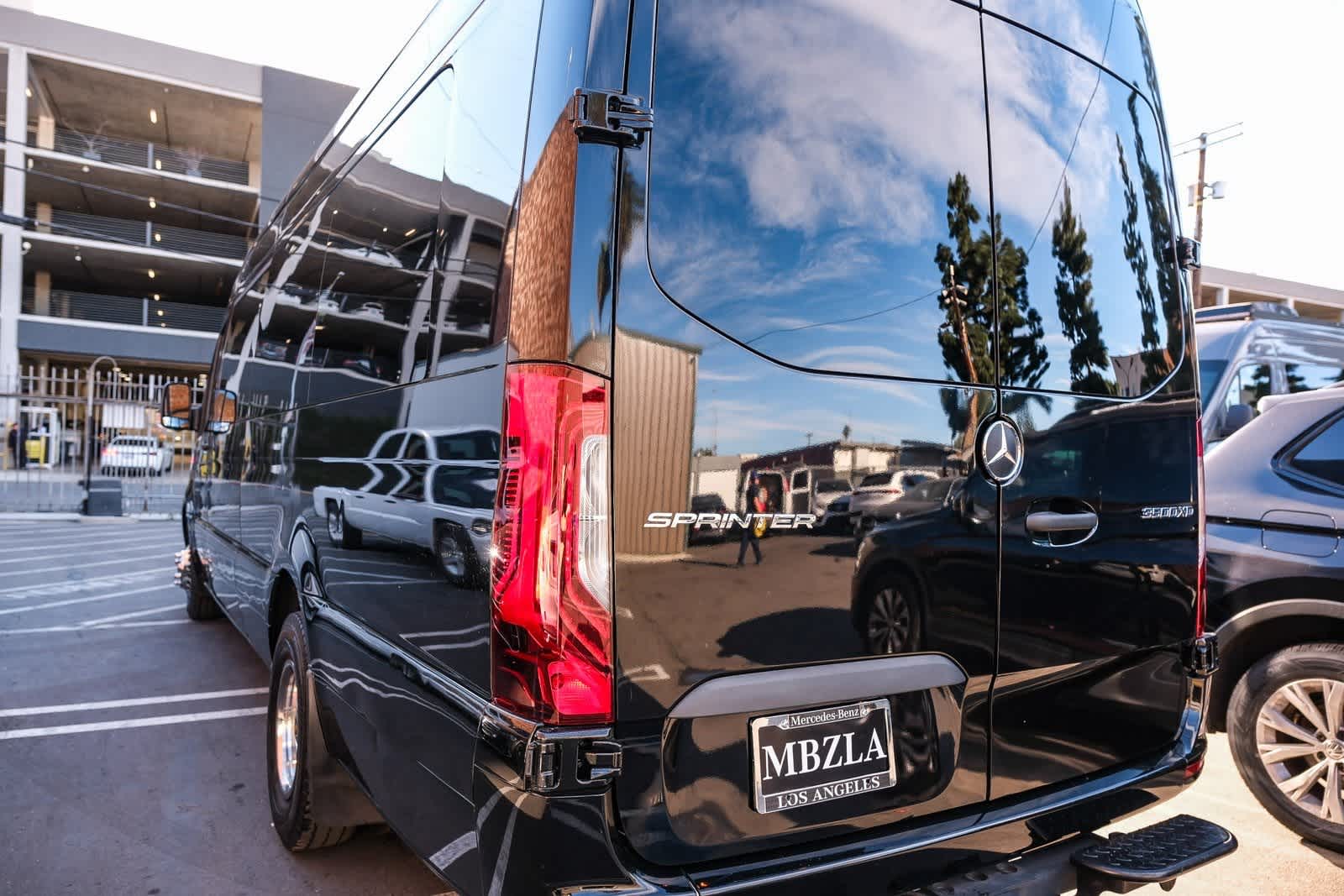 Thumbnail: 2023 Mercedes-Benz Sprinter - 7