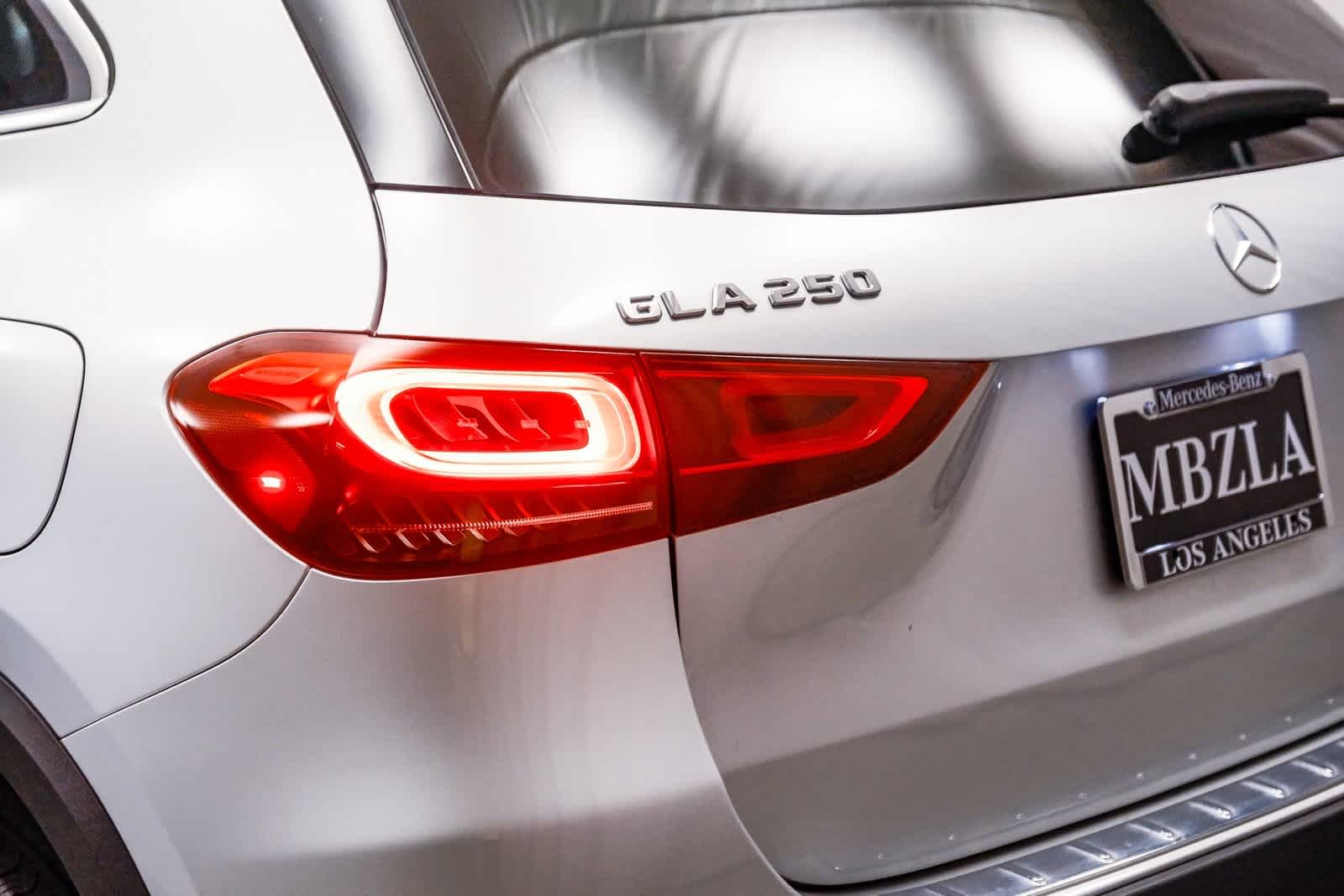 Thumbnail: 2022 Mercedes-Benz GLA - 7