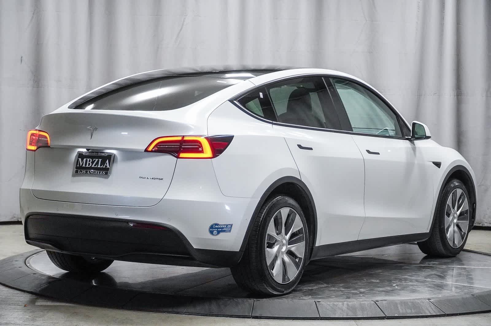 Thumbnail: 2021 Tesla Model Y - 4