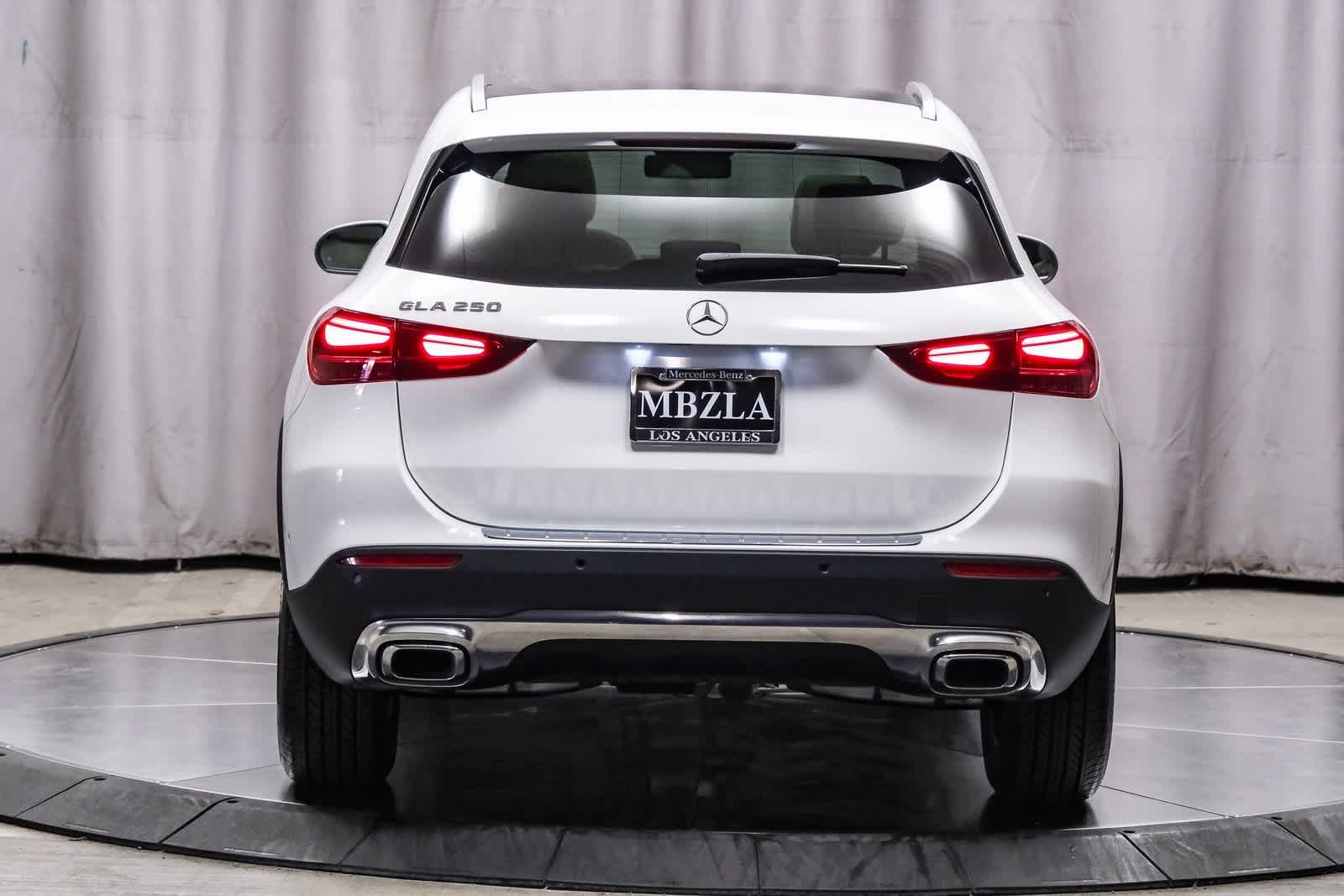 Thumbnail: 2025 Mercedes-Benz GLA - 10