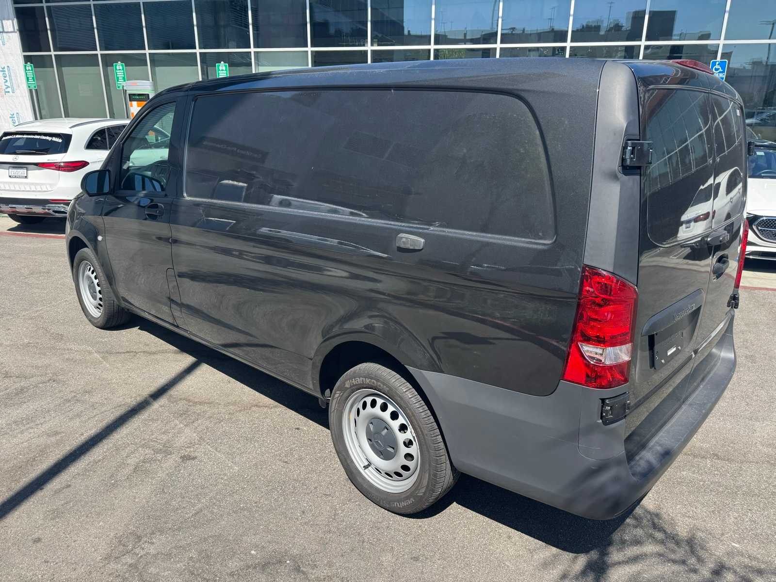Thumbnail: 2020 Mercedes-Benz Metris - 4