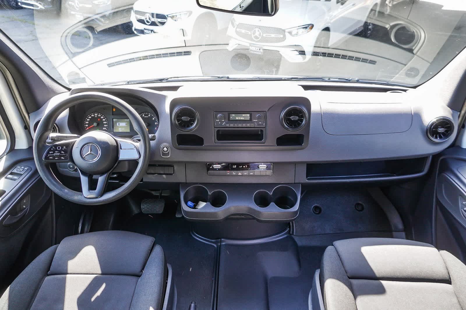 Thumbnail: 2019 Mercedes-Benz Sprinter - 13