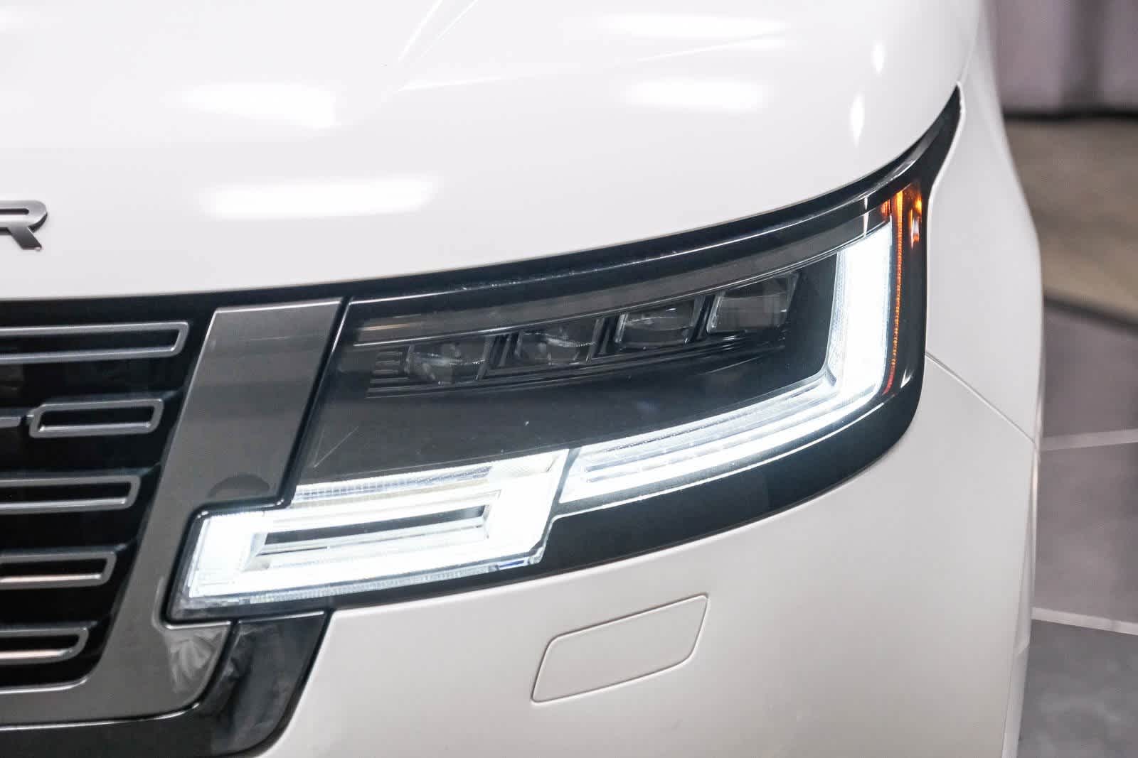 Thumbnail: 2024 Land Rover Range Rover - 11