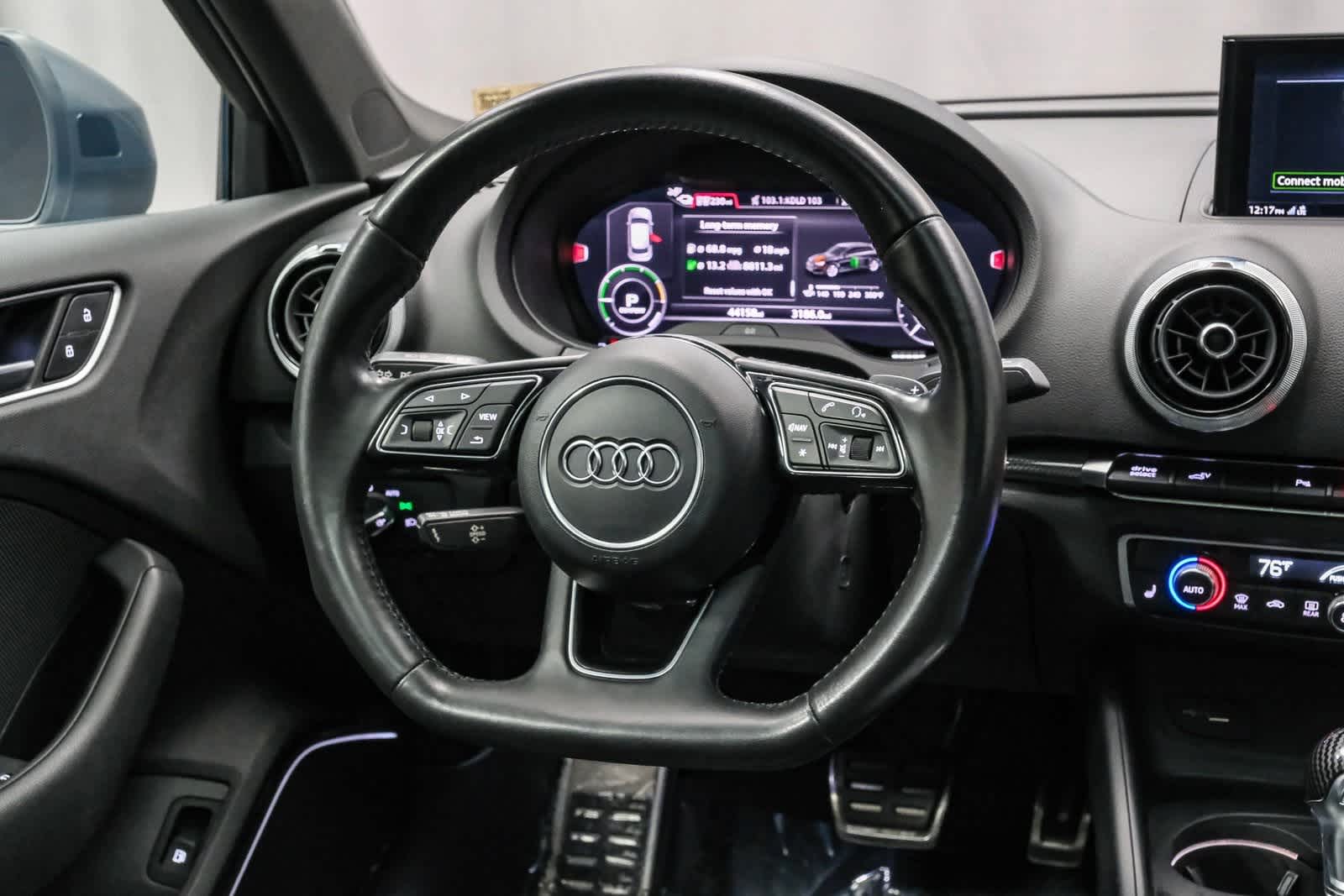 Thumbnail: 2018 Audi A3 e-tron - 17