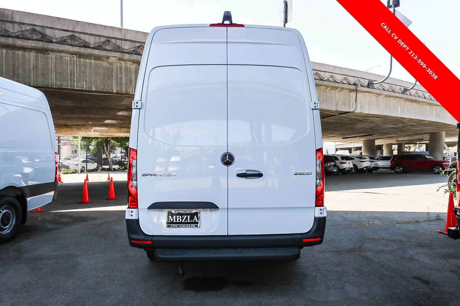 Thumbnail: 2024 Mercedes-Benz Sprinter - 8