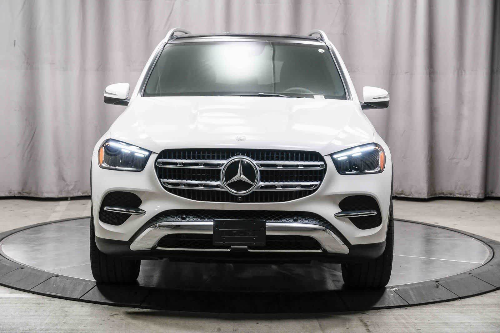 Thumbnail: 2026 Mercedes-Benz GLE - 6
