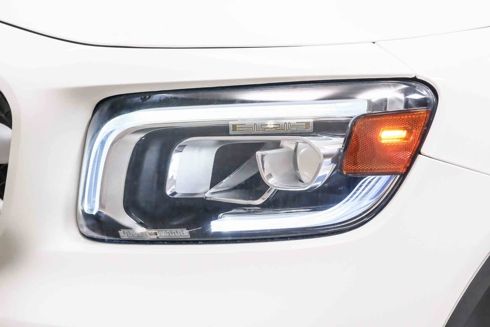 Thumbnail: 2021 Mercedes-Benz GLB - 11