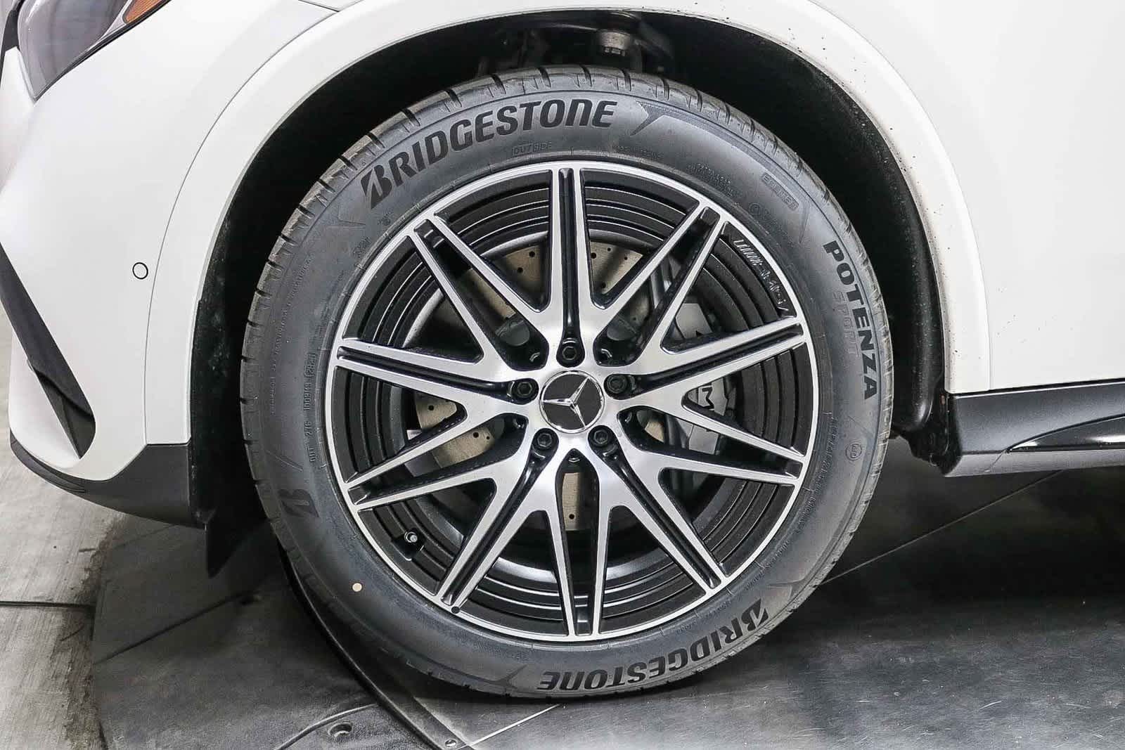 Thumbnail: 2026 Mercedes-Benz GLC - 11