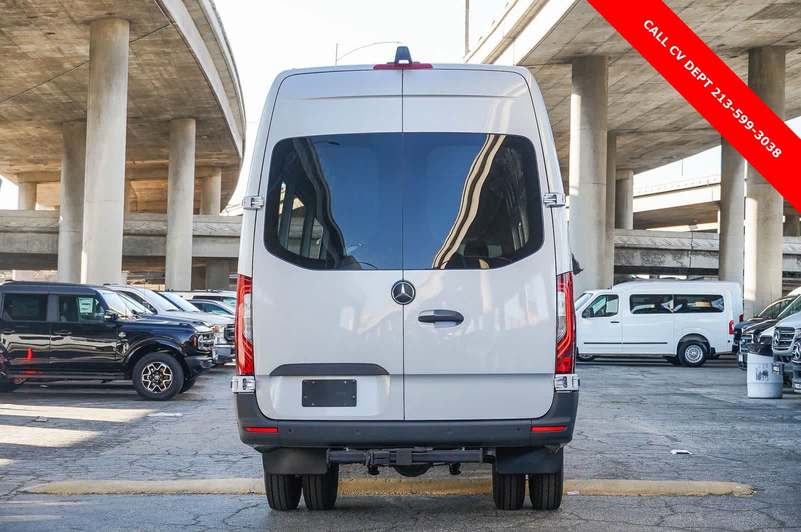 Thumbnail: 2024 Mercedes-Benz Sprinter - 3