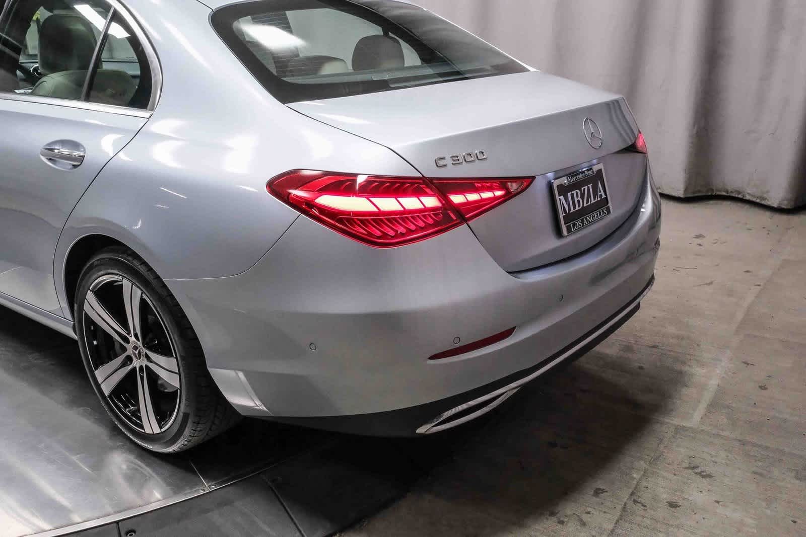 Thumbnail: 2025 Mercedes-Benz C-Class - 8