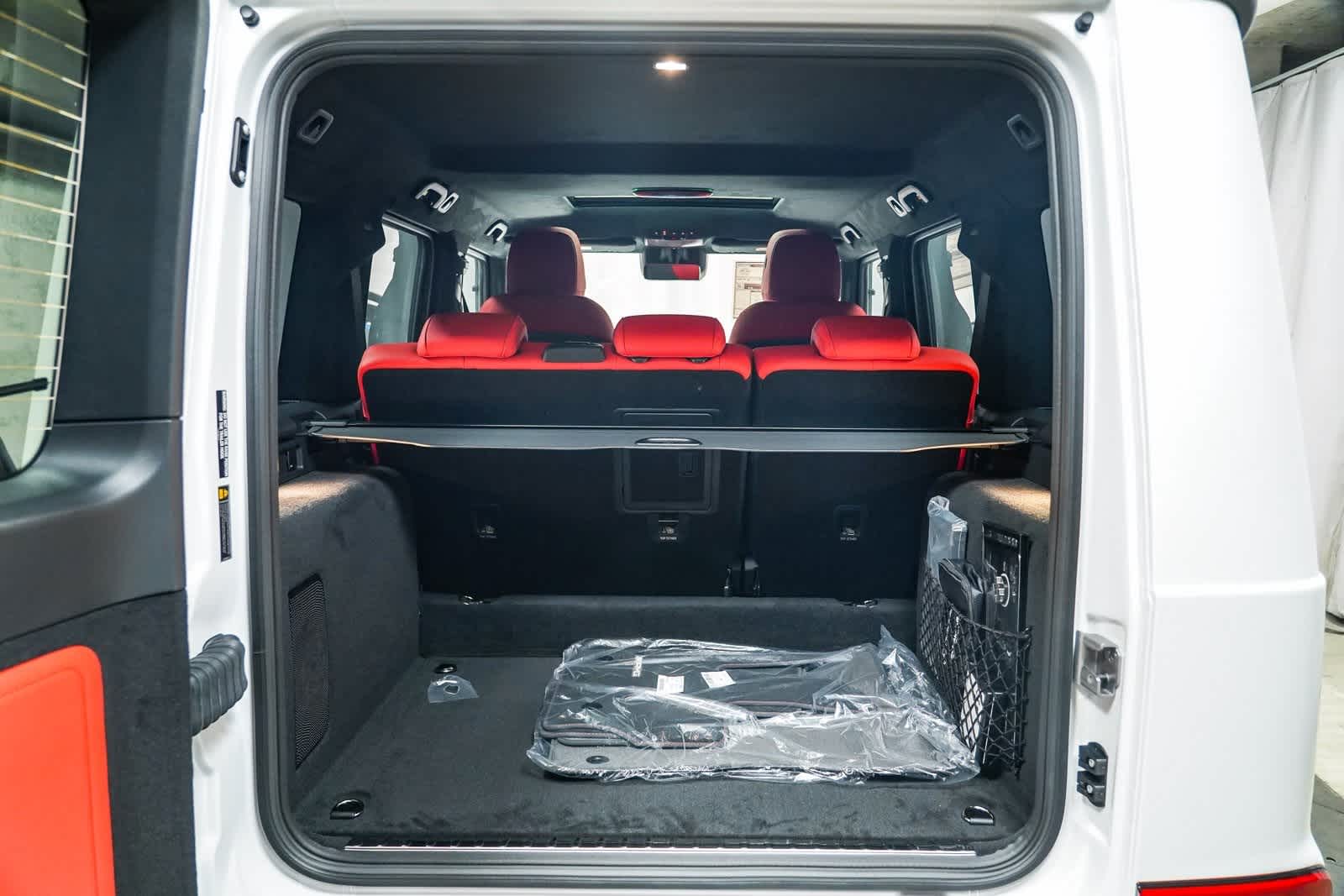 Thumbnail: 2026 Mercedes-Benz G-Class - 26