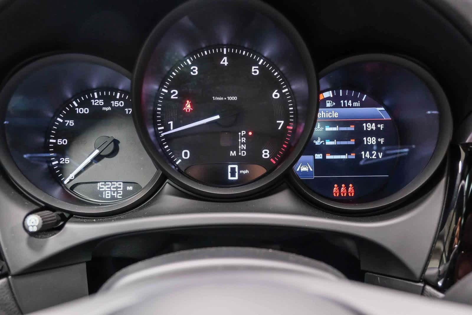 Thumbnail: 2024 Porsche Macan - 23