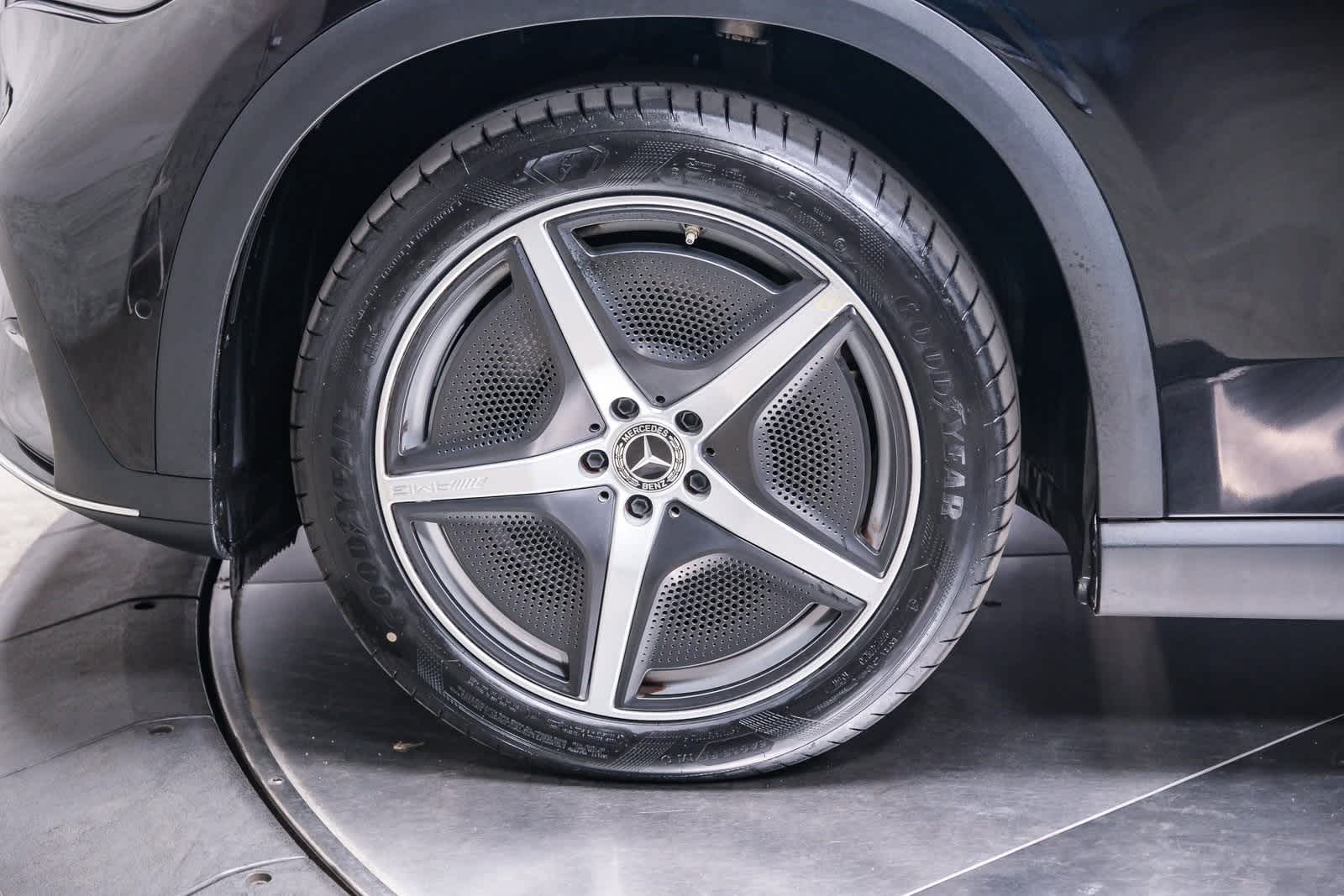 Thumbnail: 2023 Mercedes-Benz EQE - 10