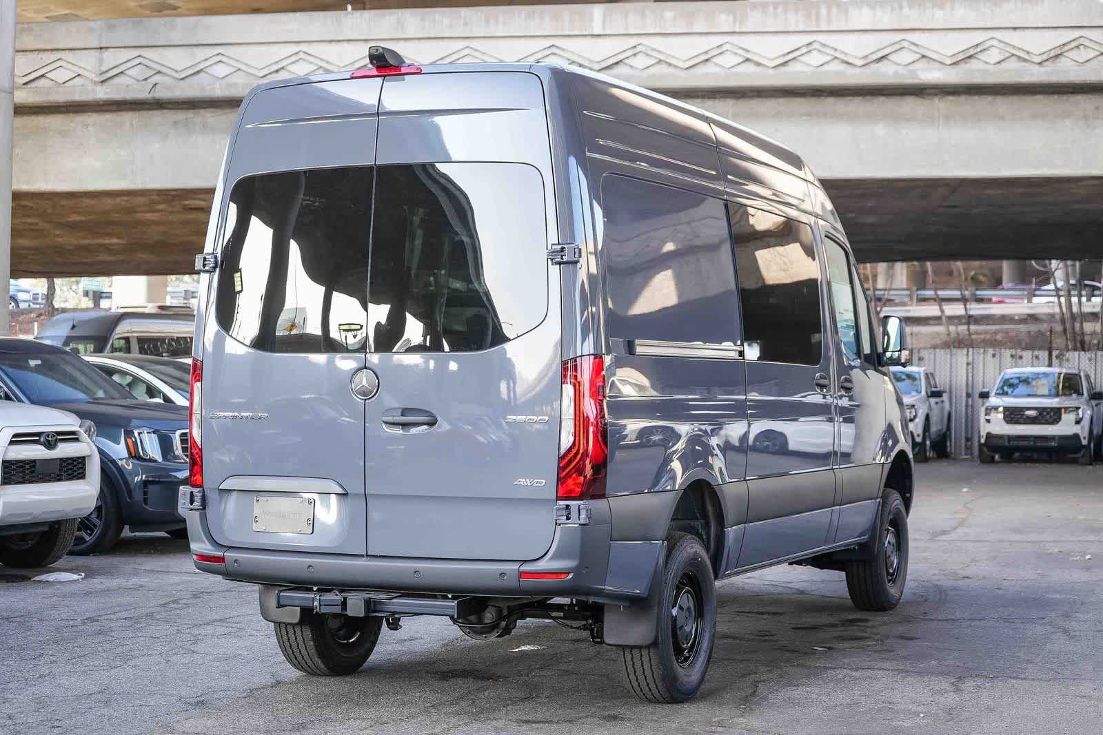 Thumbnail: 2026 Mercedes-Benz Sprinter - 6