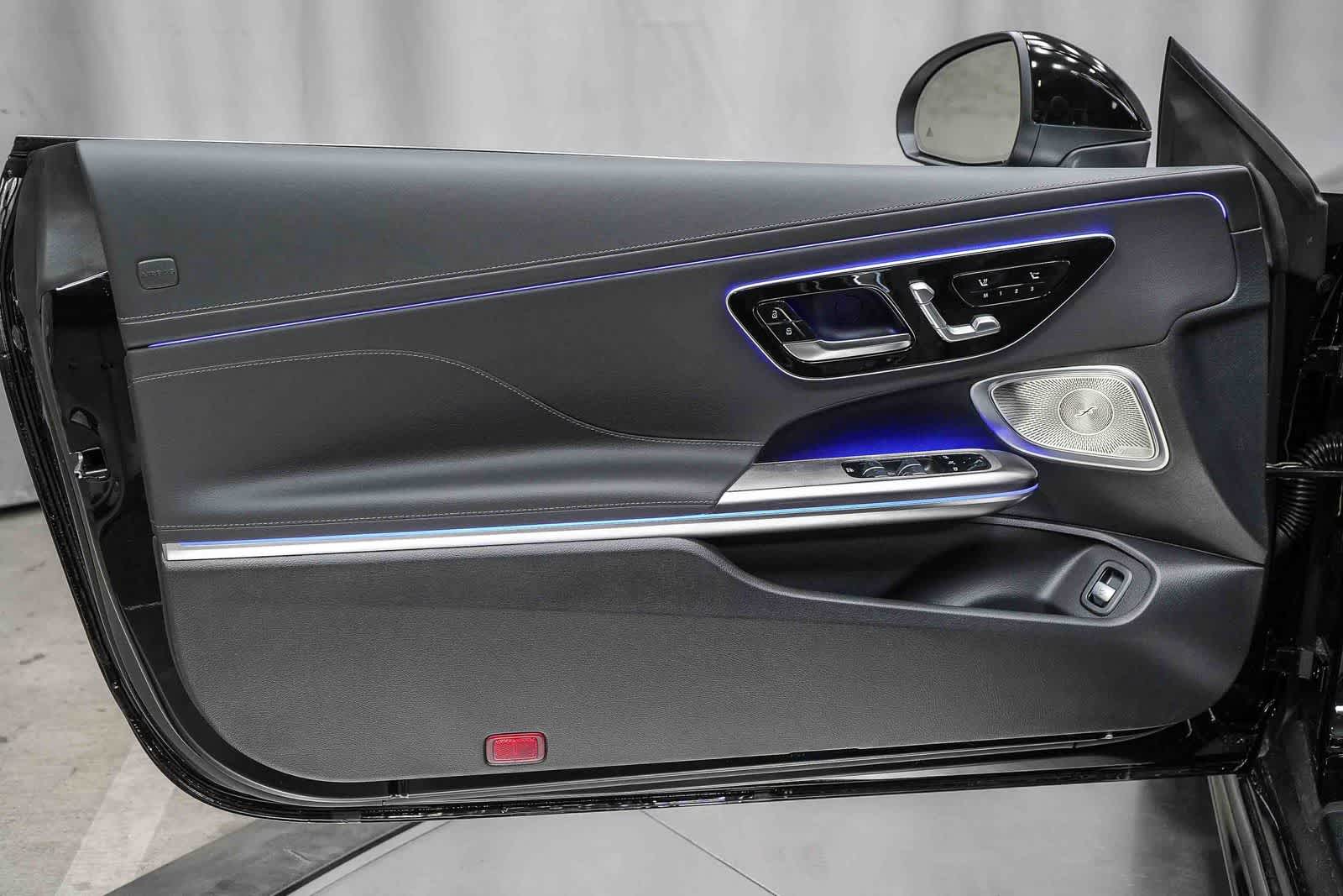 Thumbnail: 2026 Mercedes-Benz CLE - 25