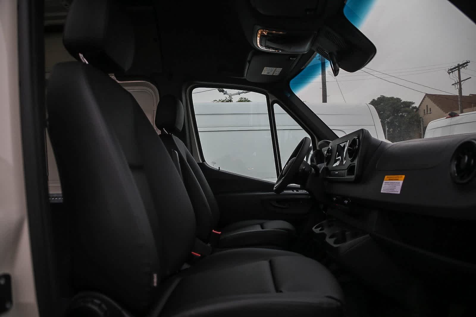 2024 Mercedes-Benz Sprinter 2500 12