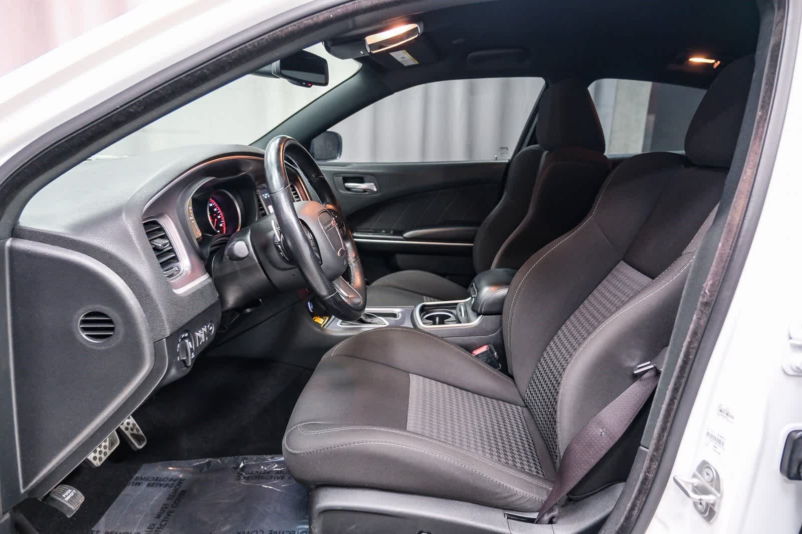 Thumbnail: 2021 Dodge Charger - 20