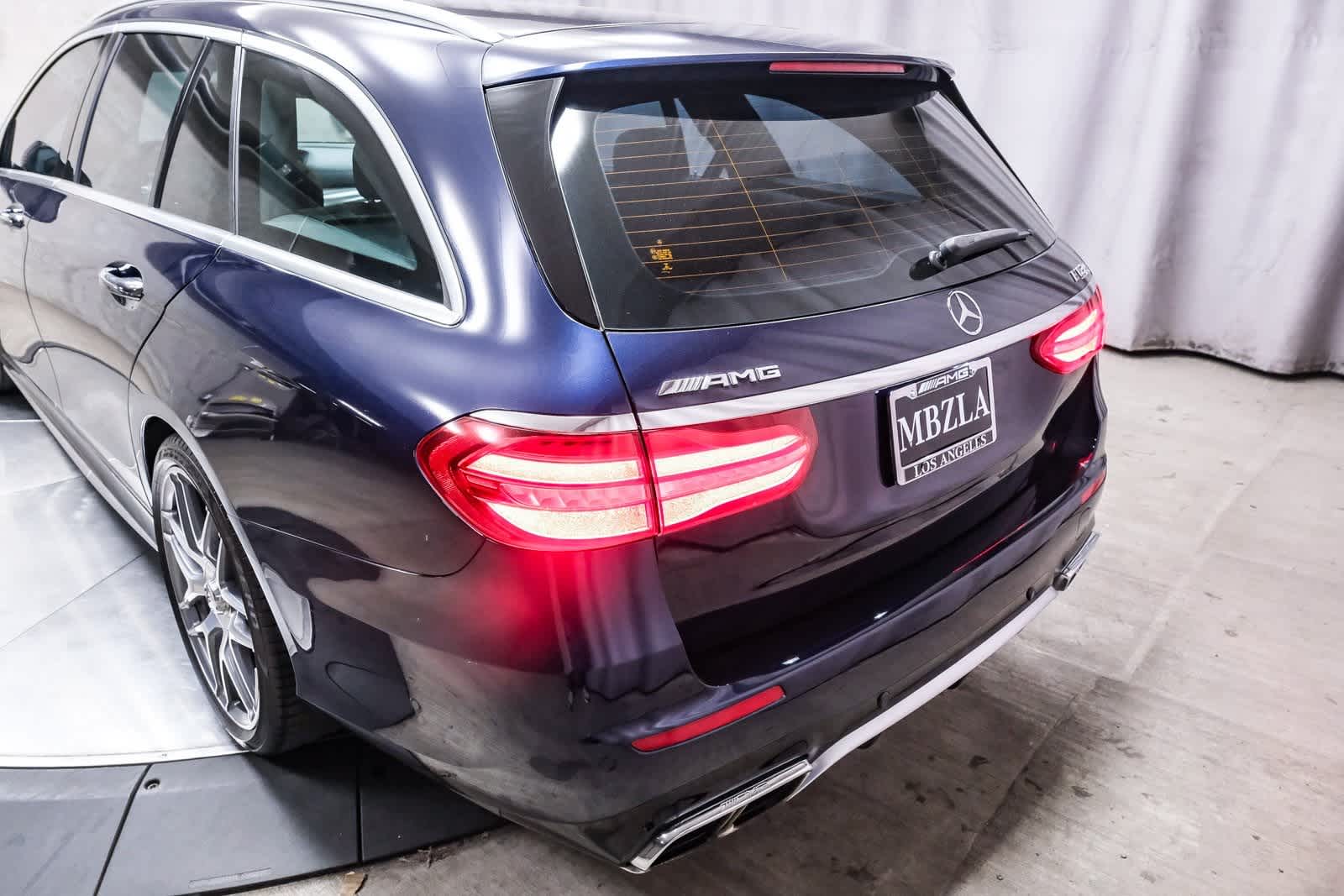 Thumbnail: 2019 Mercedes-Benz E-Class - 8