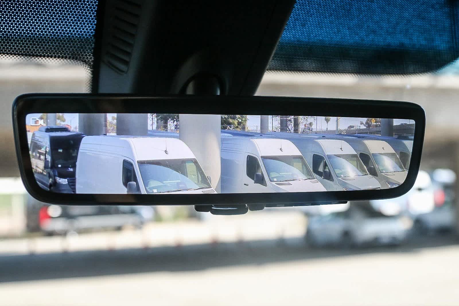 Thumbnail: 2025 Mercedes-Benz Sprinter - 22