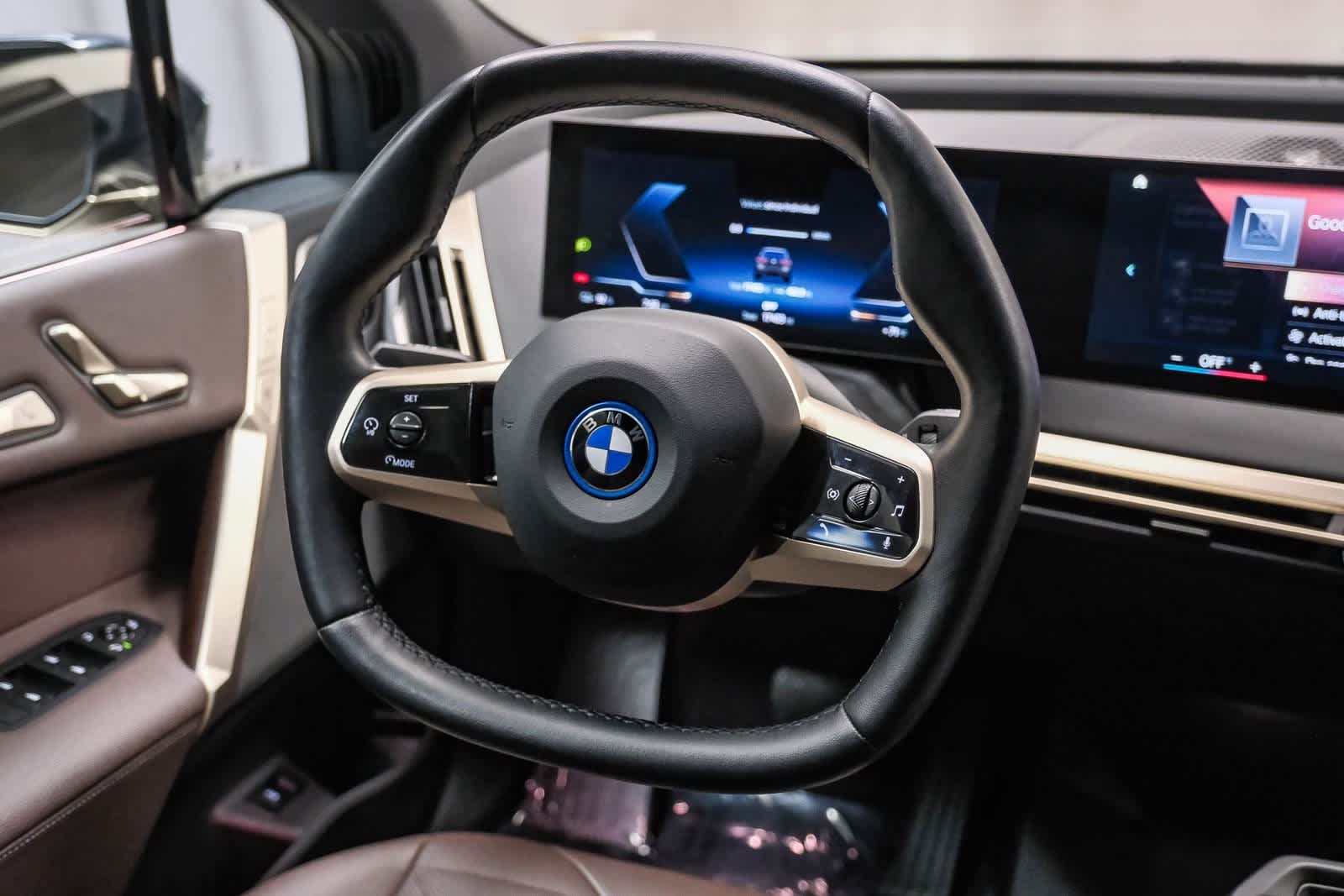 Thumbnail: 2023 BMW iX - 15