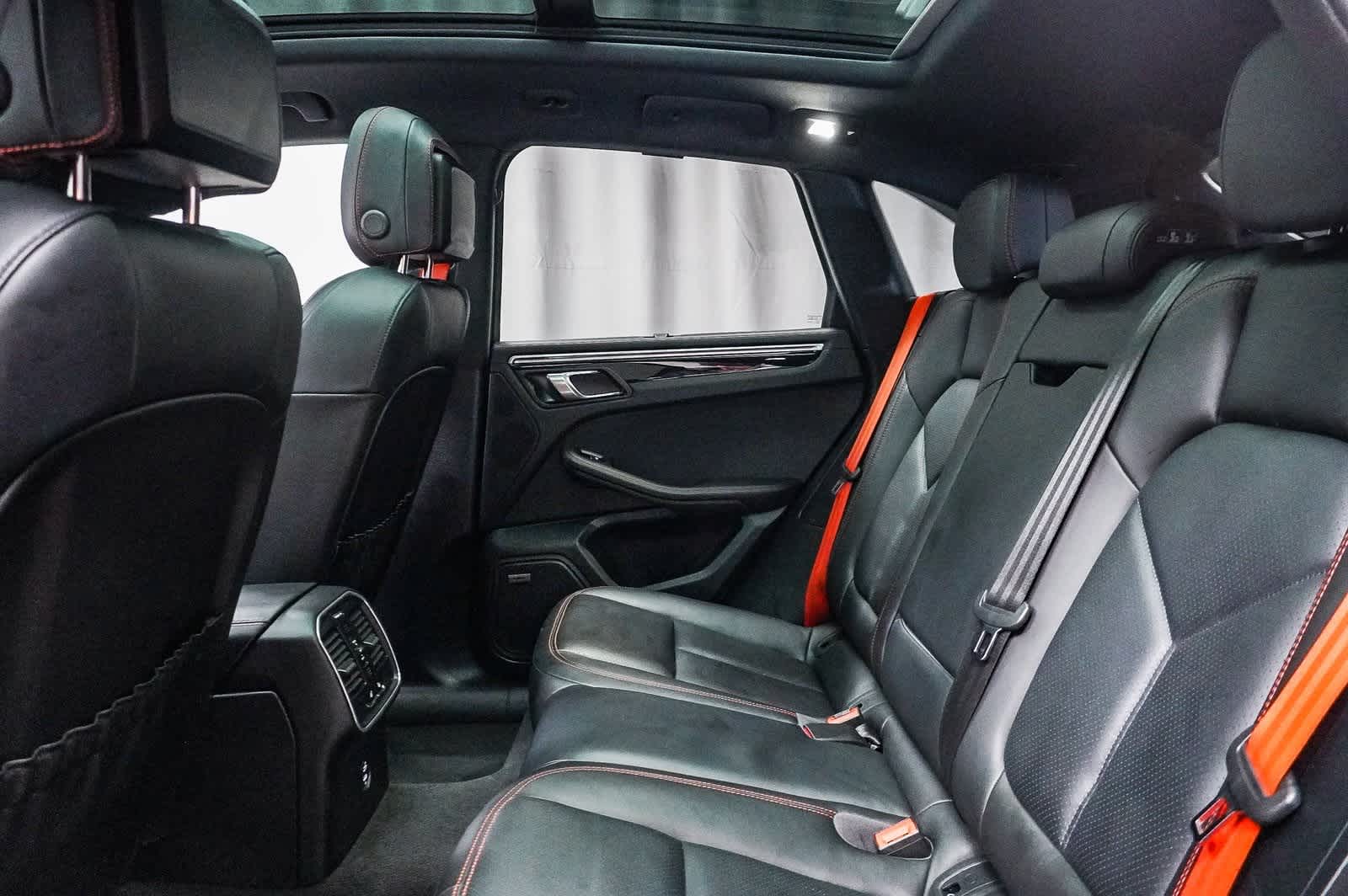 2023 Porsche Macan S 18