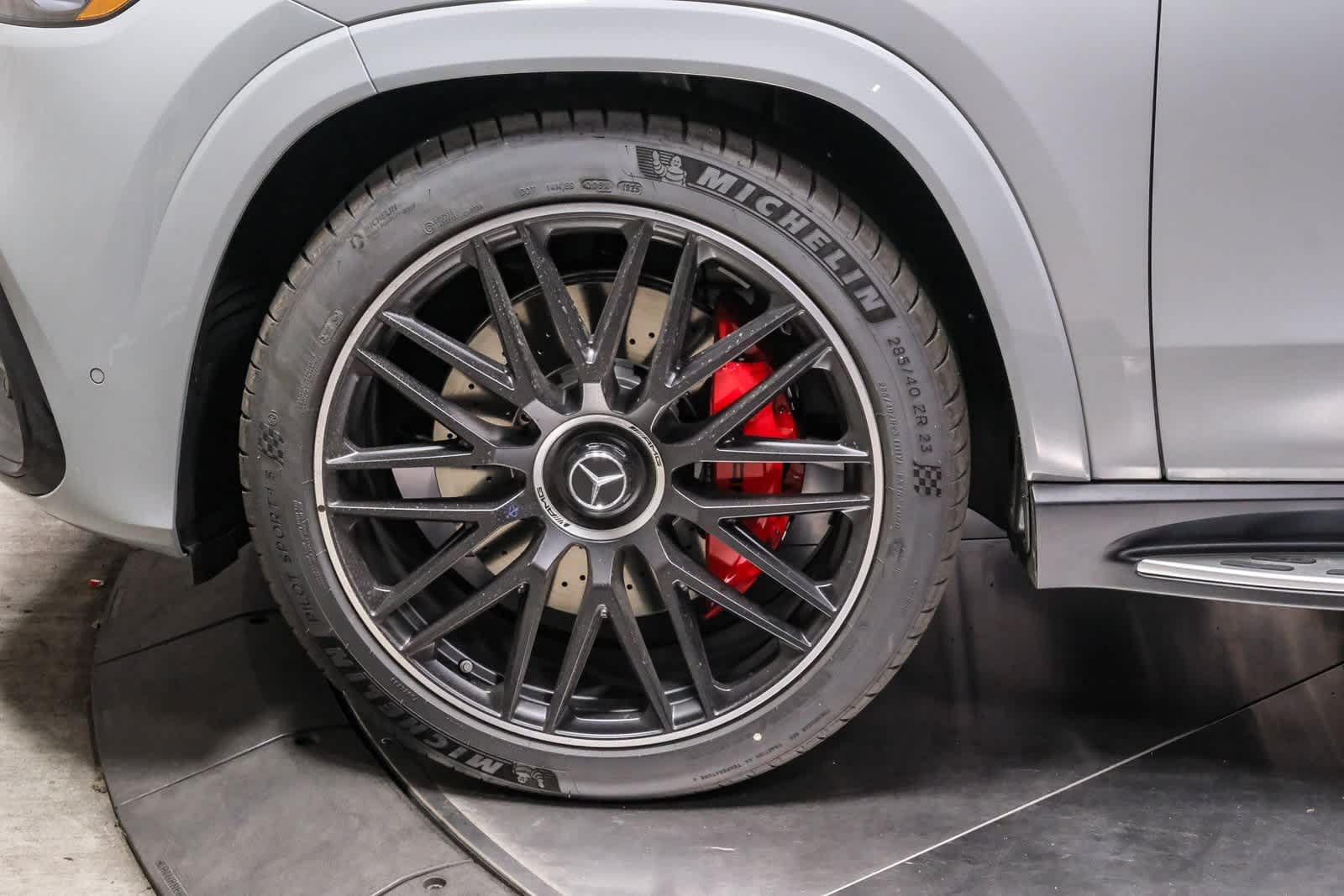 Thumbnail: 2026 Mercedes-Benz GL-Class - 10