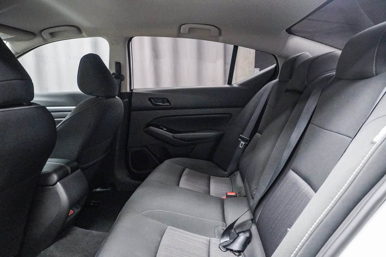 2023 Nissan Altima SV 17