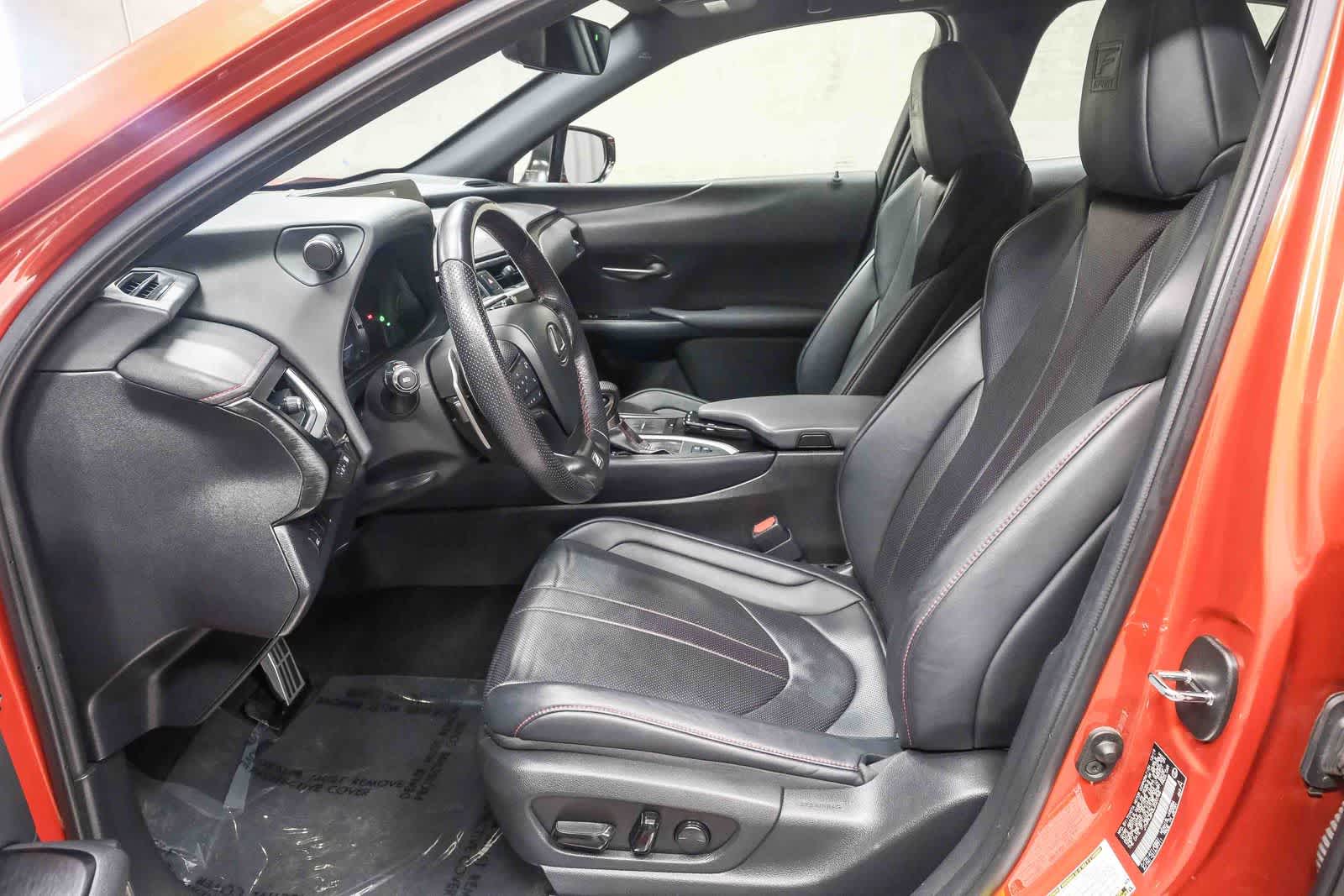 Thumbnail: 2020 Lexus UX - 19