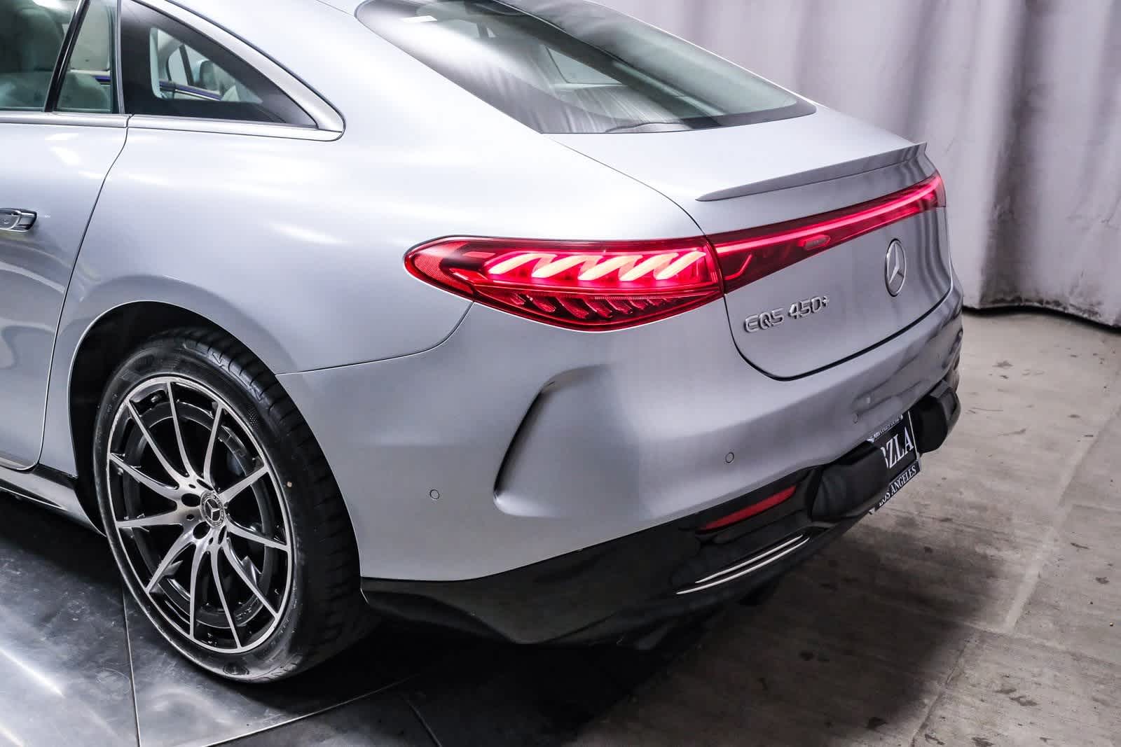 Thumbnail: 2022 Mercedes-Benz EQS - 8