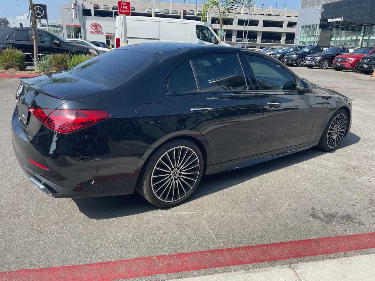 Thumbnail: 2024 Mercedes-Benz C-Class - 3