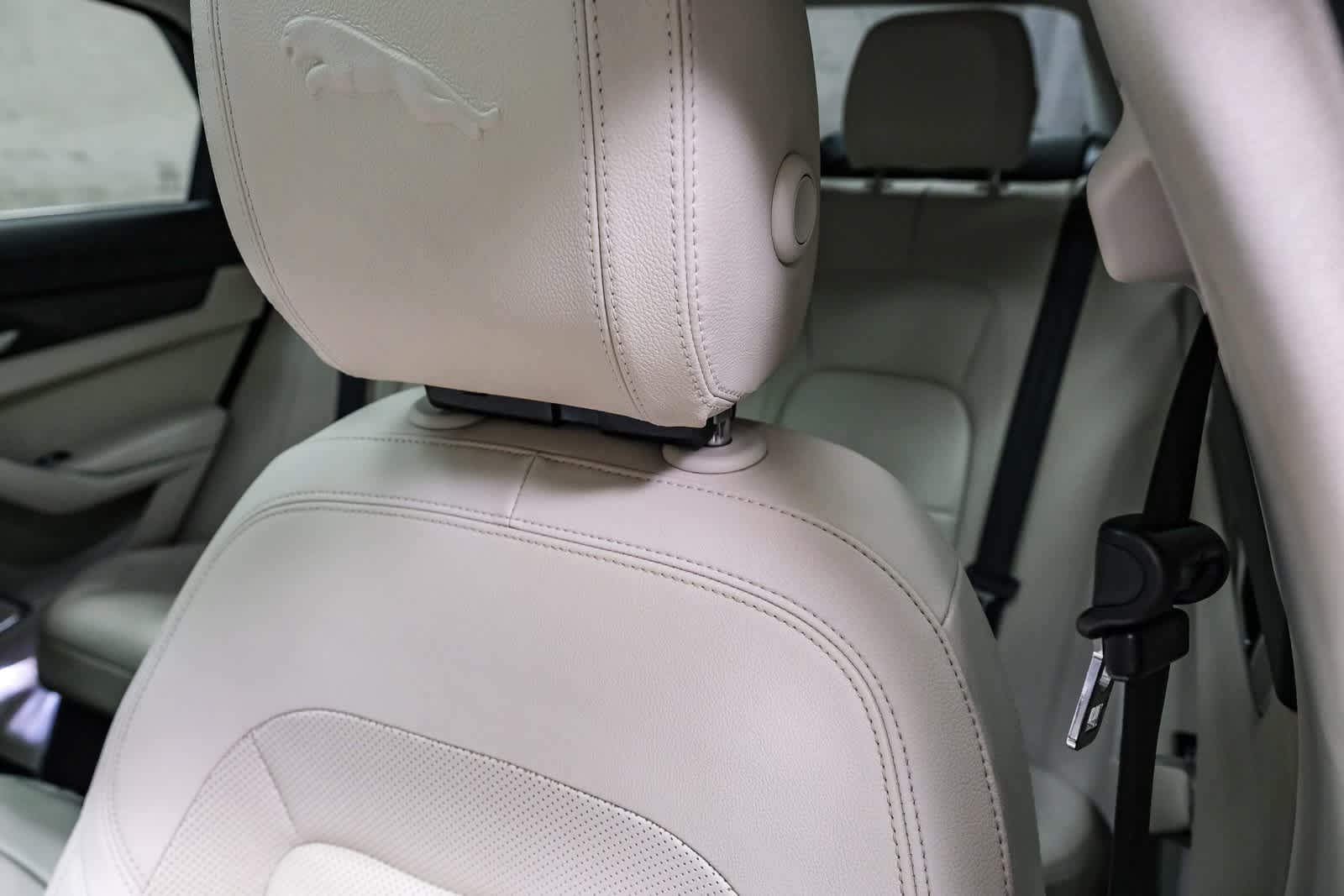 Thumbnail: 2021 Jaguar XF - 21