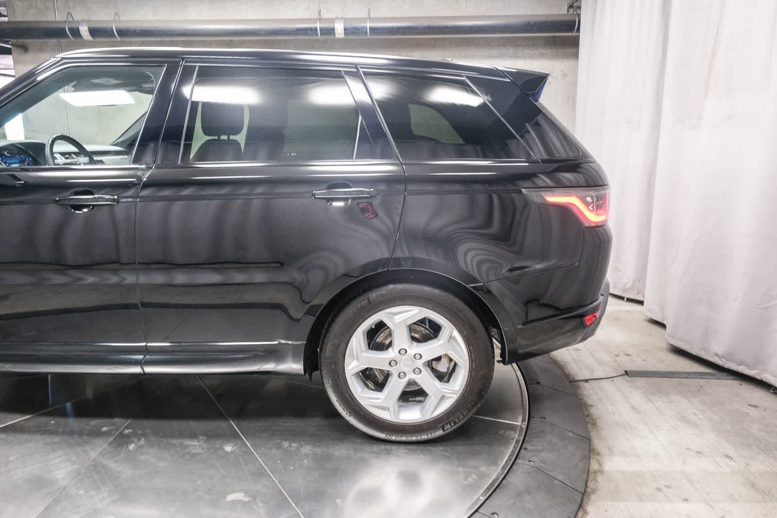 Thumbnail: 2018 Land Rover Range Rover Sport - 8