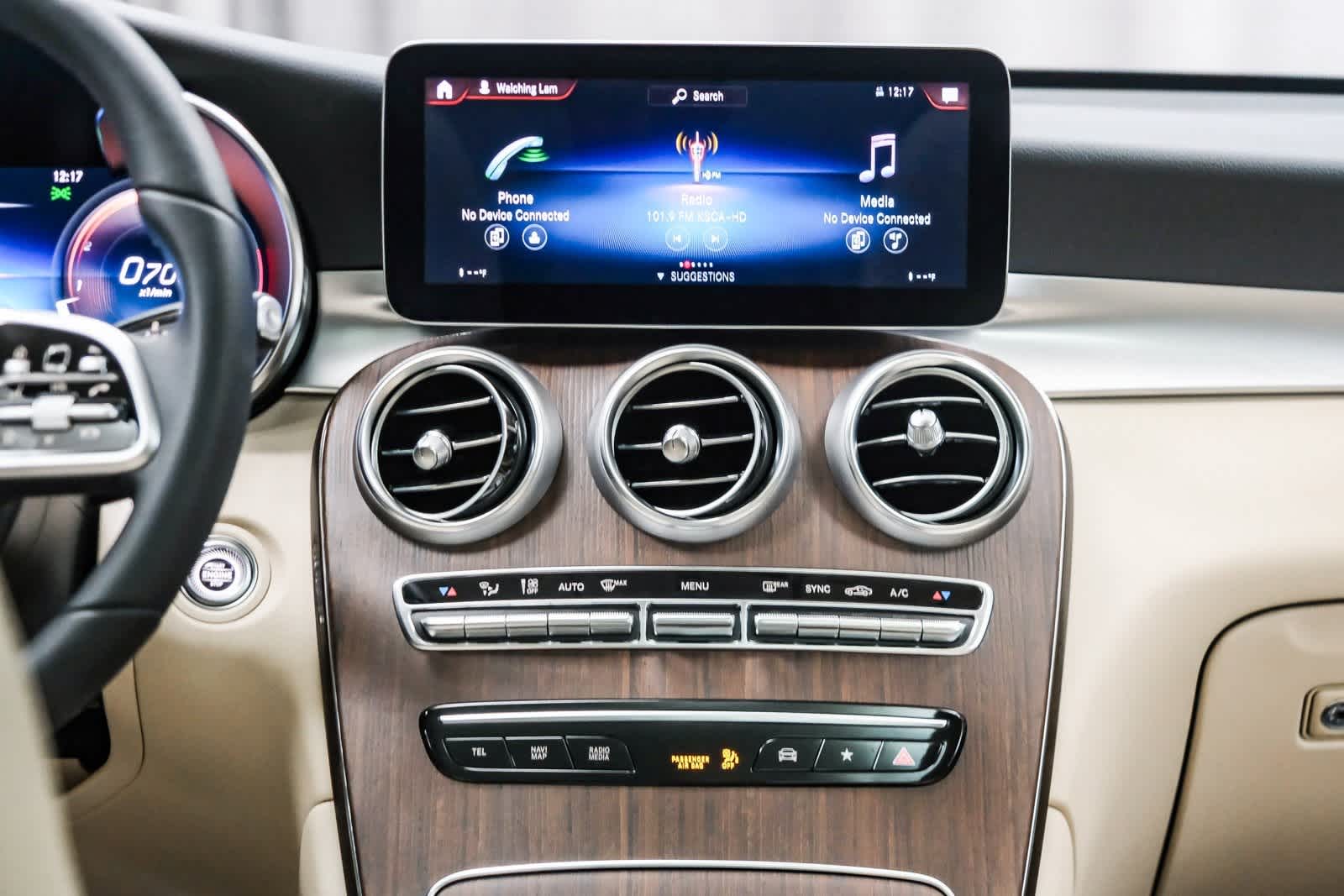 Thumbnail: 2022 Mercedes-Benz GLC - 14