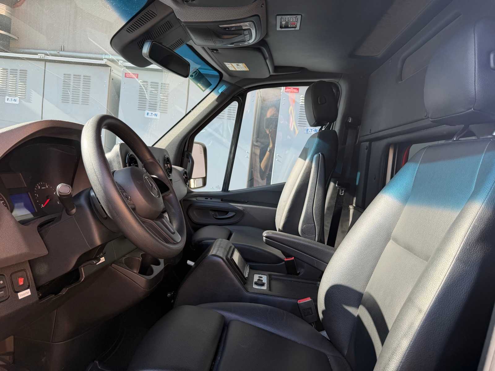 Thumbnail: 2023 Mercedes-Benz Sprinter - 9