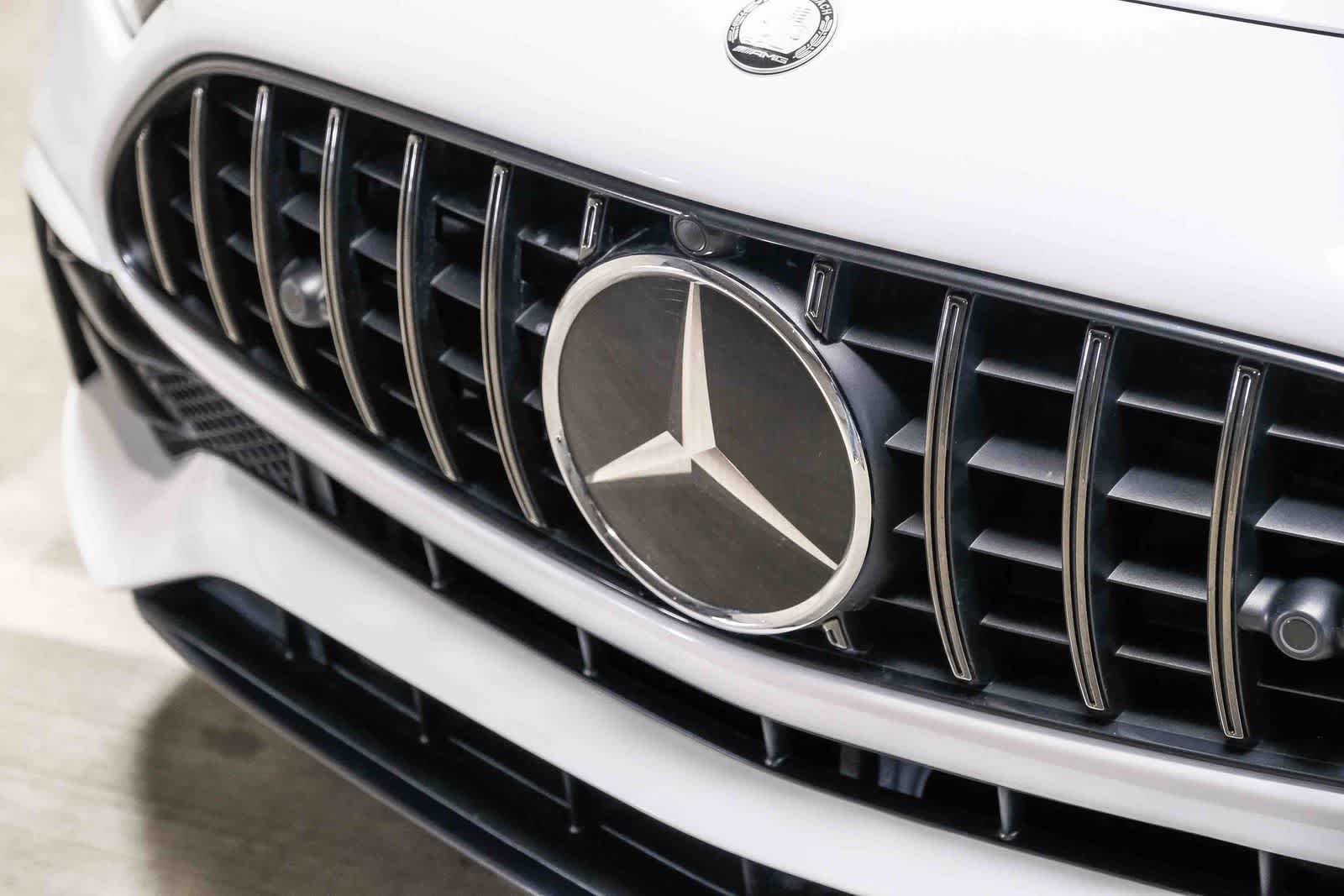 Thumbnail: 2023 Mercedes-Benz SL-Class - 12