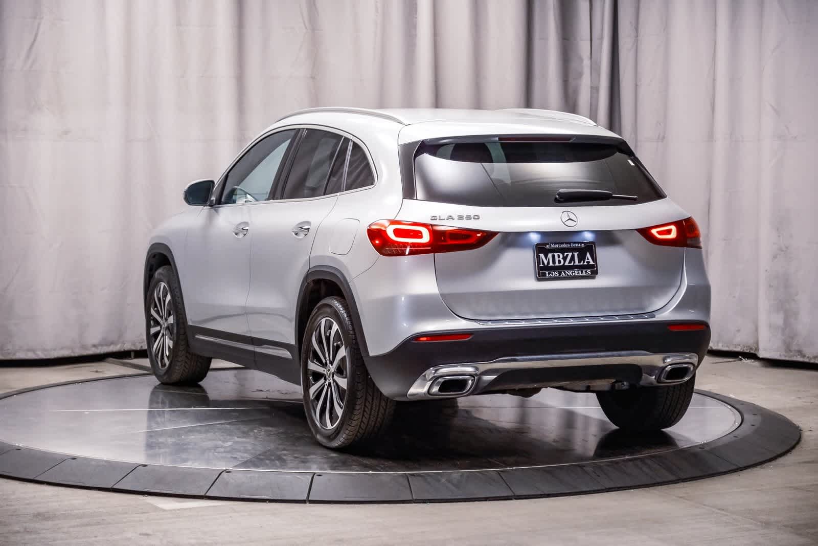 Thumbnail: 2022 Mercedes-Benz GLA - 2