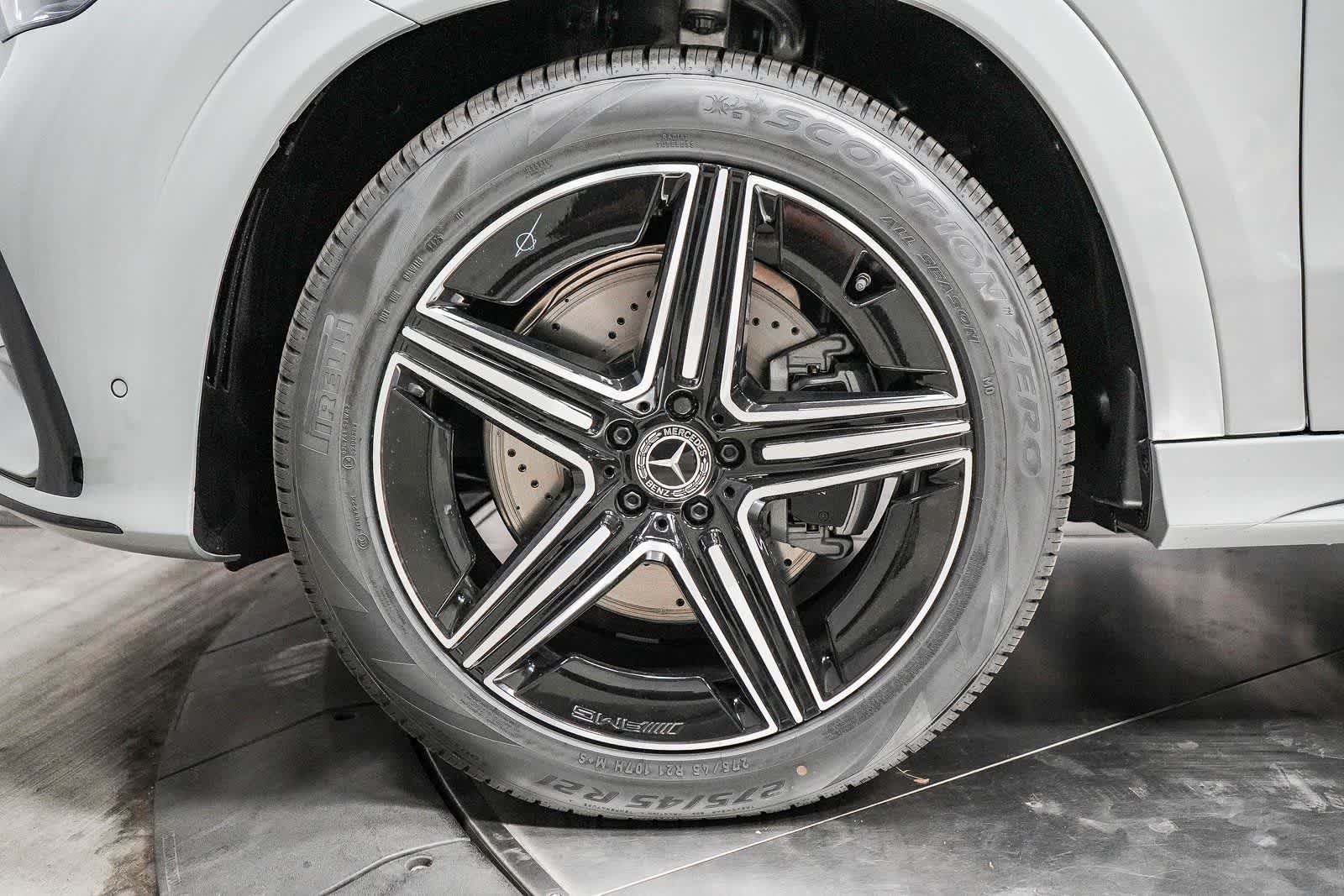 Thumbnail: 2026 Mercedes-Benz GLE - 11